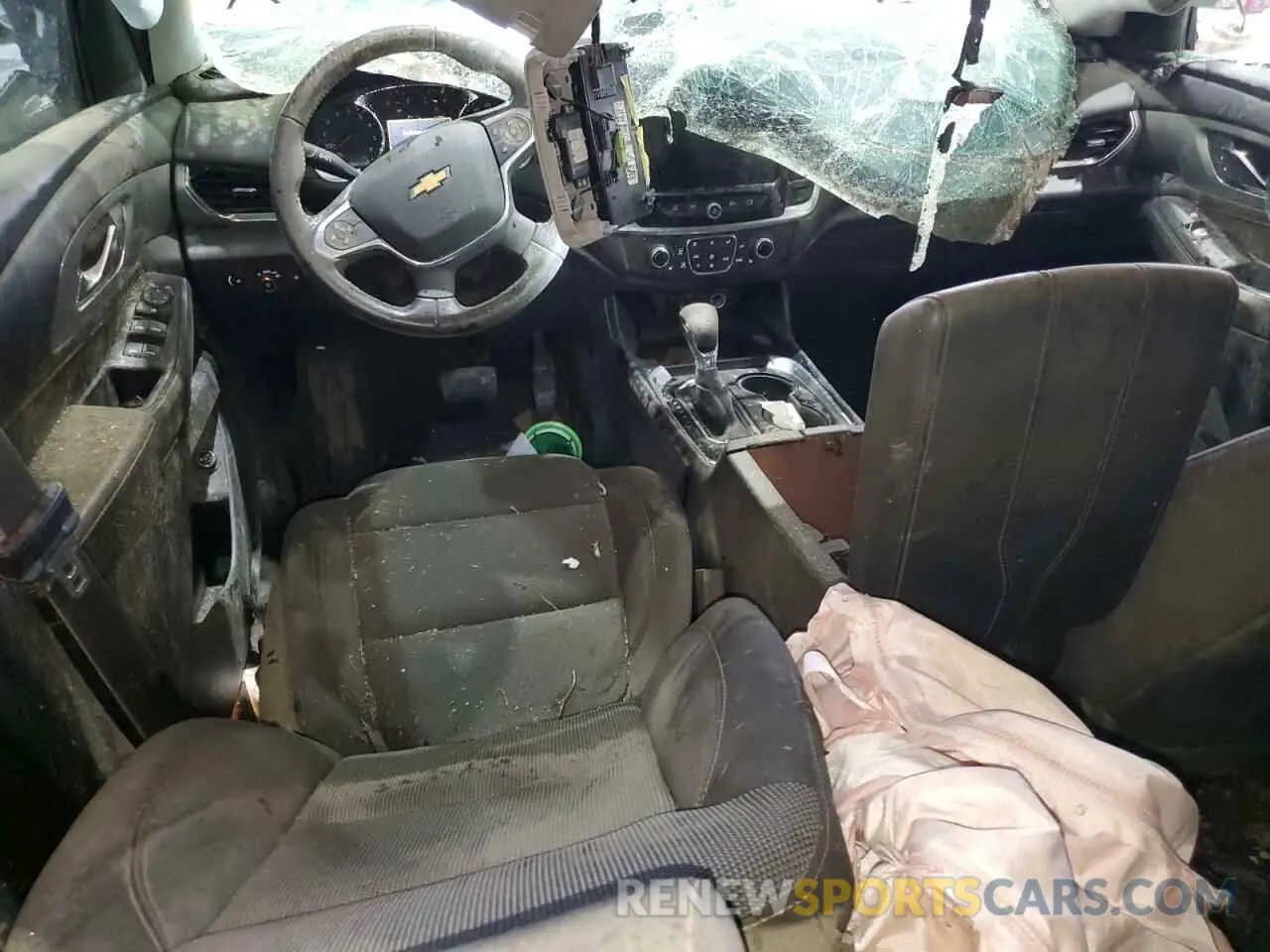 8 Photograph of a damaged car 1GNERGKWXMJ105447 CHEVROLET TRAVERSE 2021