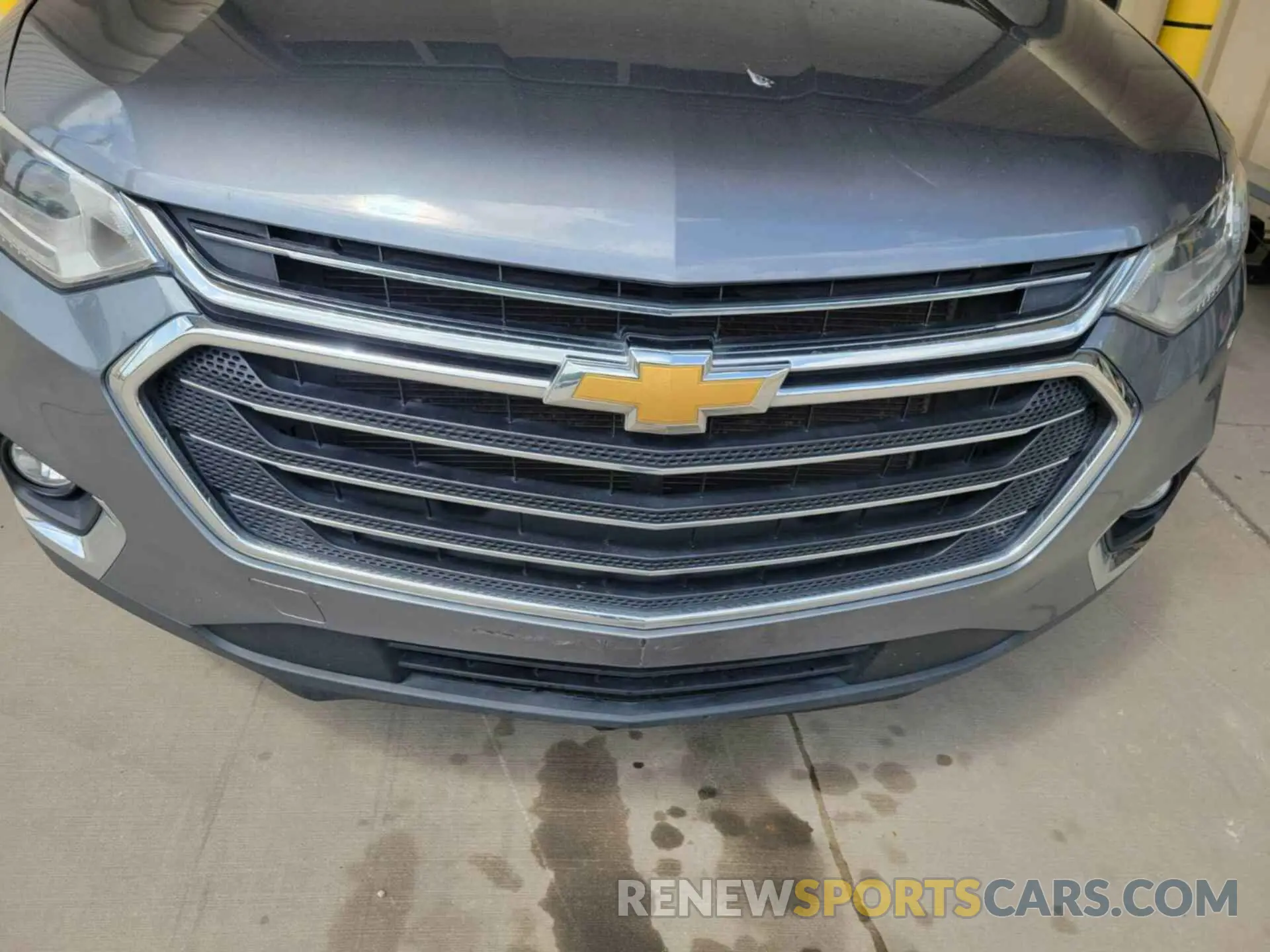 17 Photograph of a damaged car 1GNERGKWXMJ183260 CHEVROLET TRAVERSE 2021