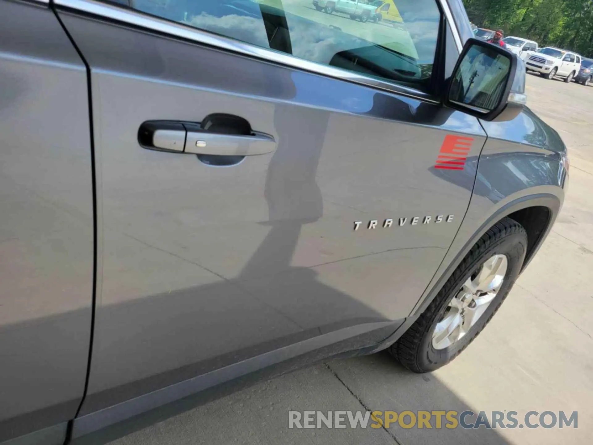 23 Photograph of a damaged car 1GNERGKWXMJ183260 CHEVROLET TRAVERSE 2021