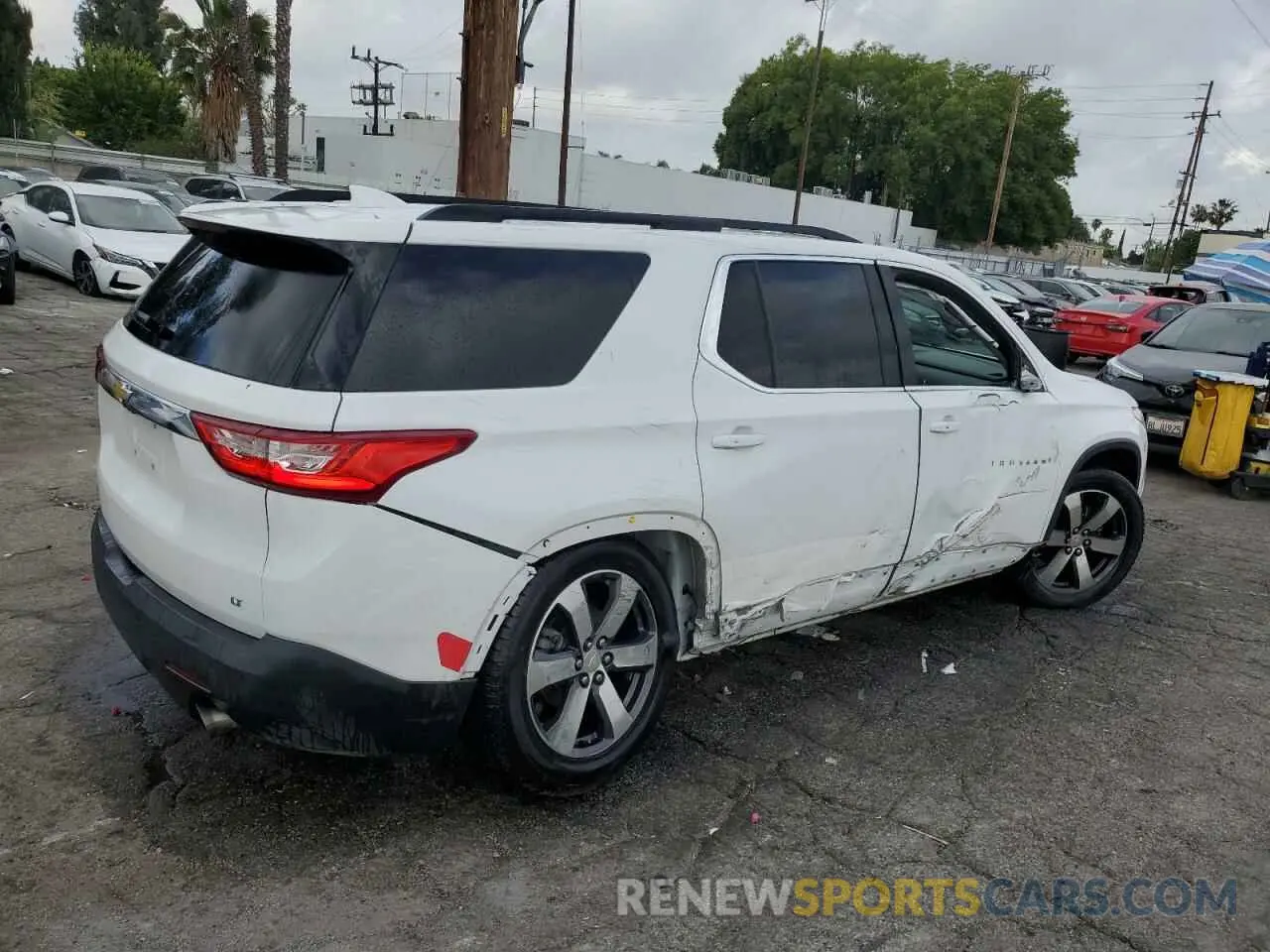 3 Photograph of a damaged car 1GNERHKW0MJ213033 CHEVROLET TRAVERSE 2021