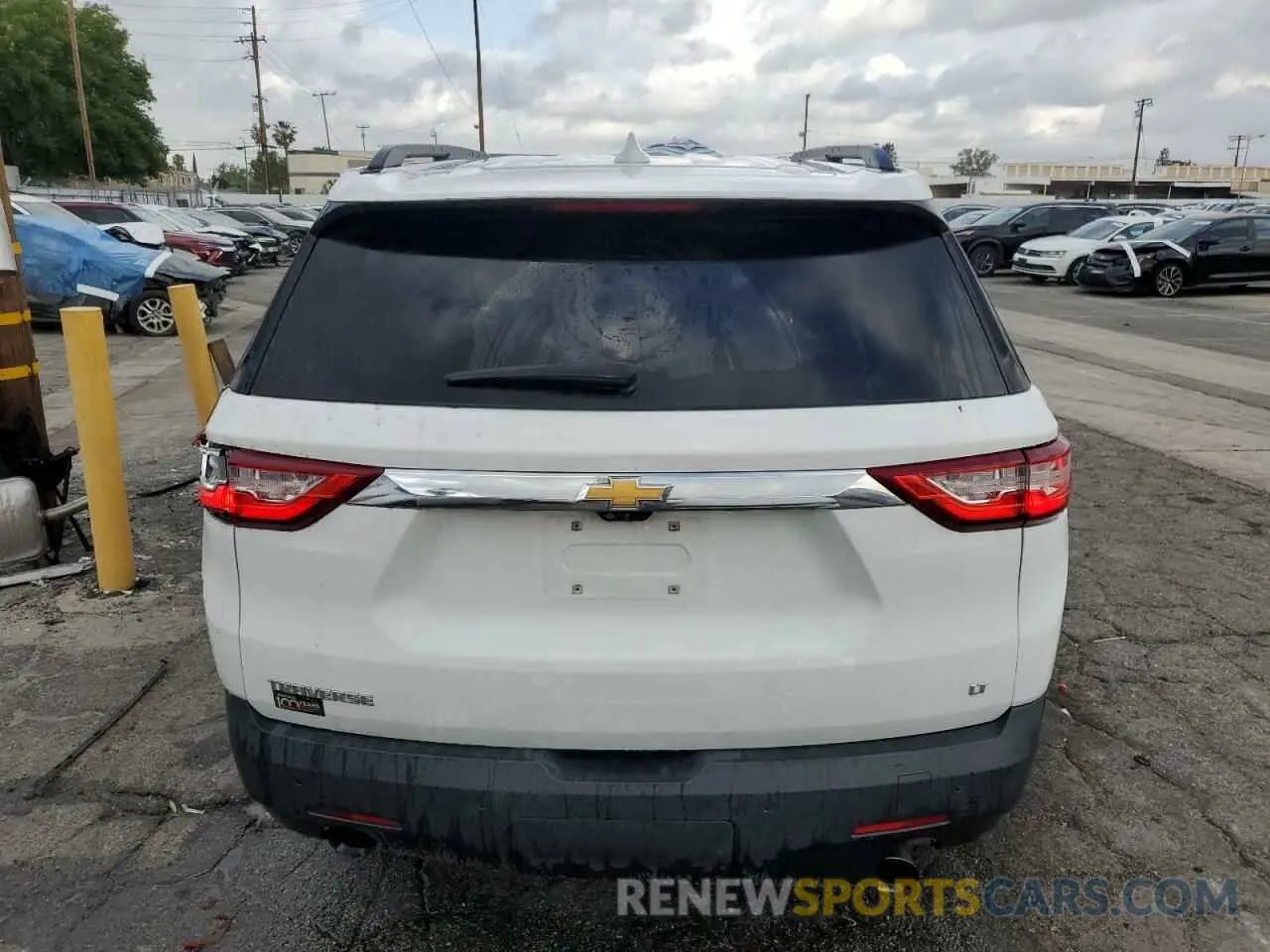 6 Photograph of a damaged car 1GNERHKW0MJ213033 CHEVROLET TRAVERSE 2021