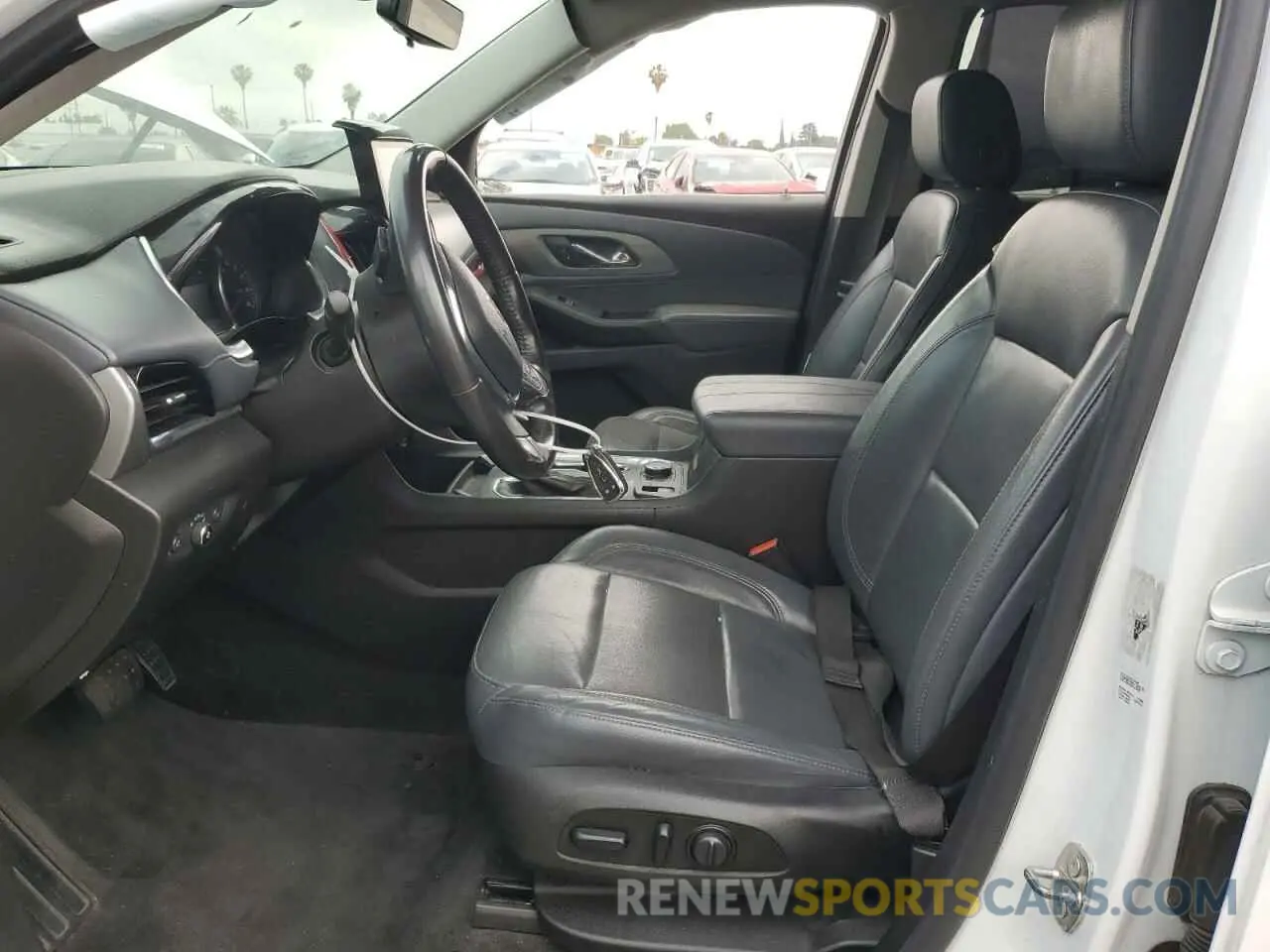 7 Photograph of a damaged car 1GNERHKW0MJ213033 CHEVROLET TRAVERSE 2021
