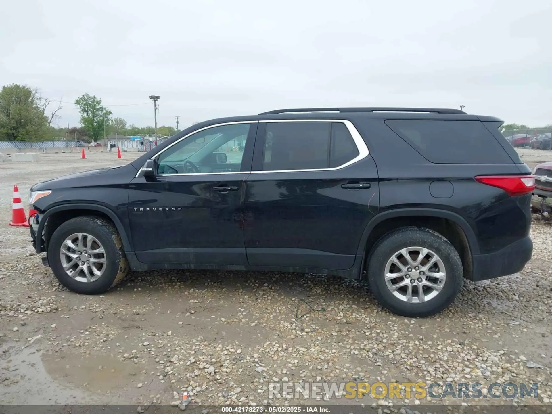 14 Photograph of a damaged car 1GNERHKW0MJ218426 CHEVROLET TRAVERSE 2021