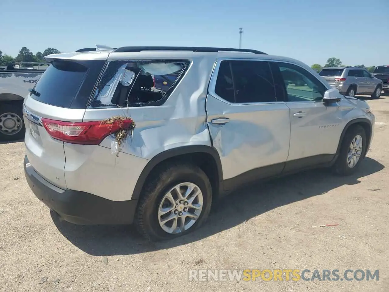 3 Photograph of a damaged car 1GNERHKW1MJ105052 CHEVROLET TRAVERSE 2021