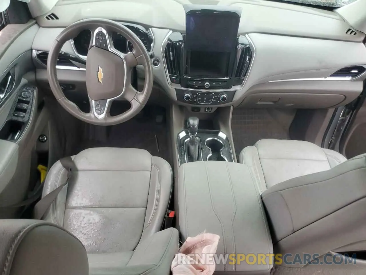 8 Photograph of a damaged car 1GNERHKW1MJ105052 CHEVROLET TRAVERSE 2021