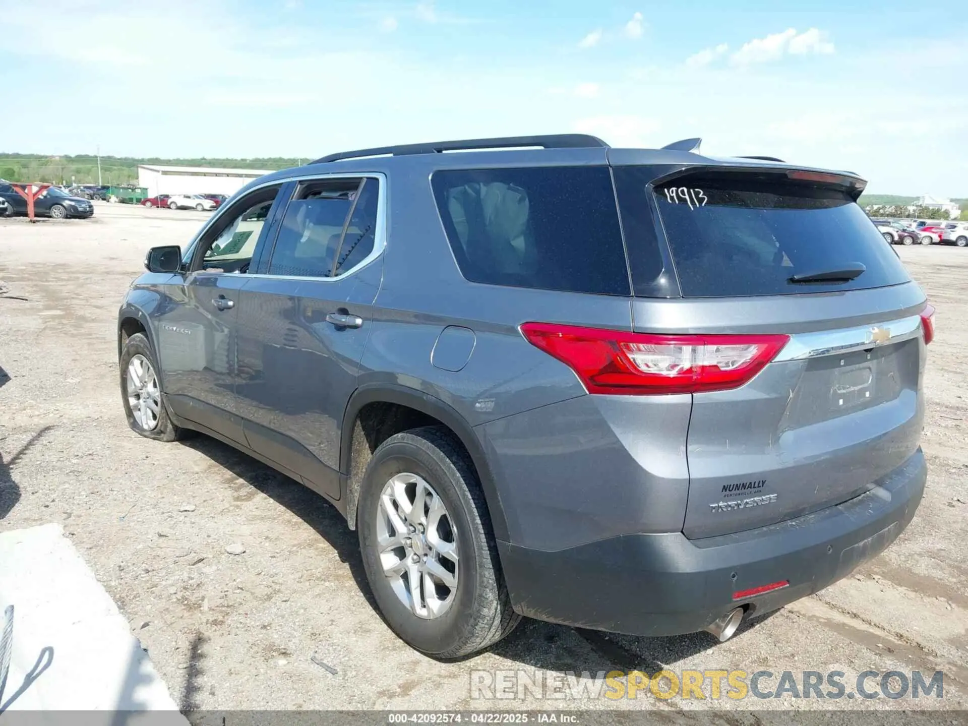 3 Photograph of a damaged car 1GNERHKW2MJ111197 CHEVROLET TRAVERSE 2021
