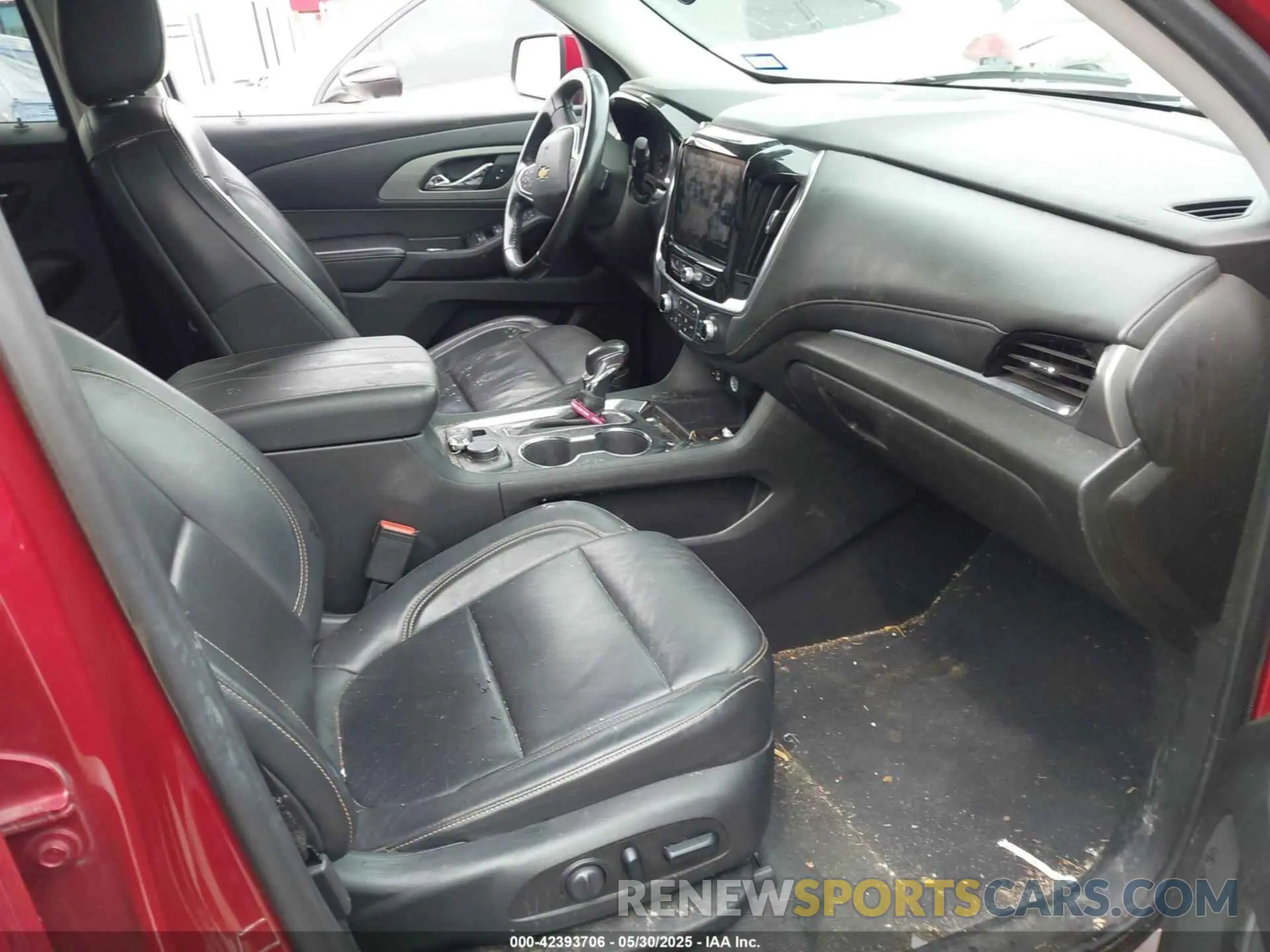5 Photograph of a damaged car 1GNERHKW4MJ132343 CHEVROLET TRAVERSE 2021