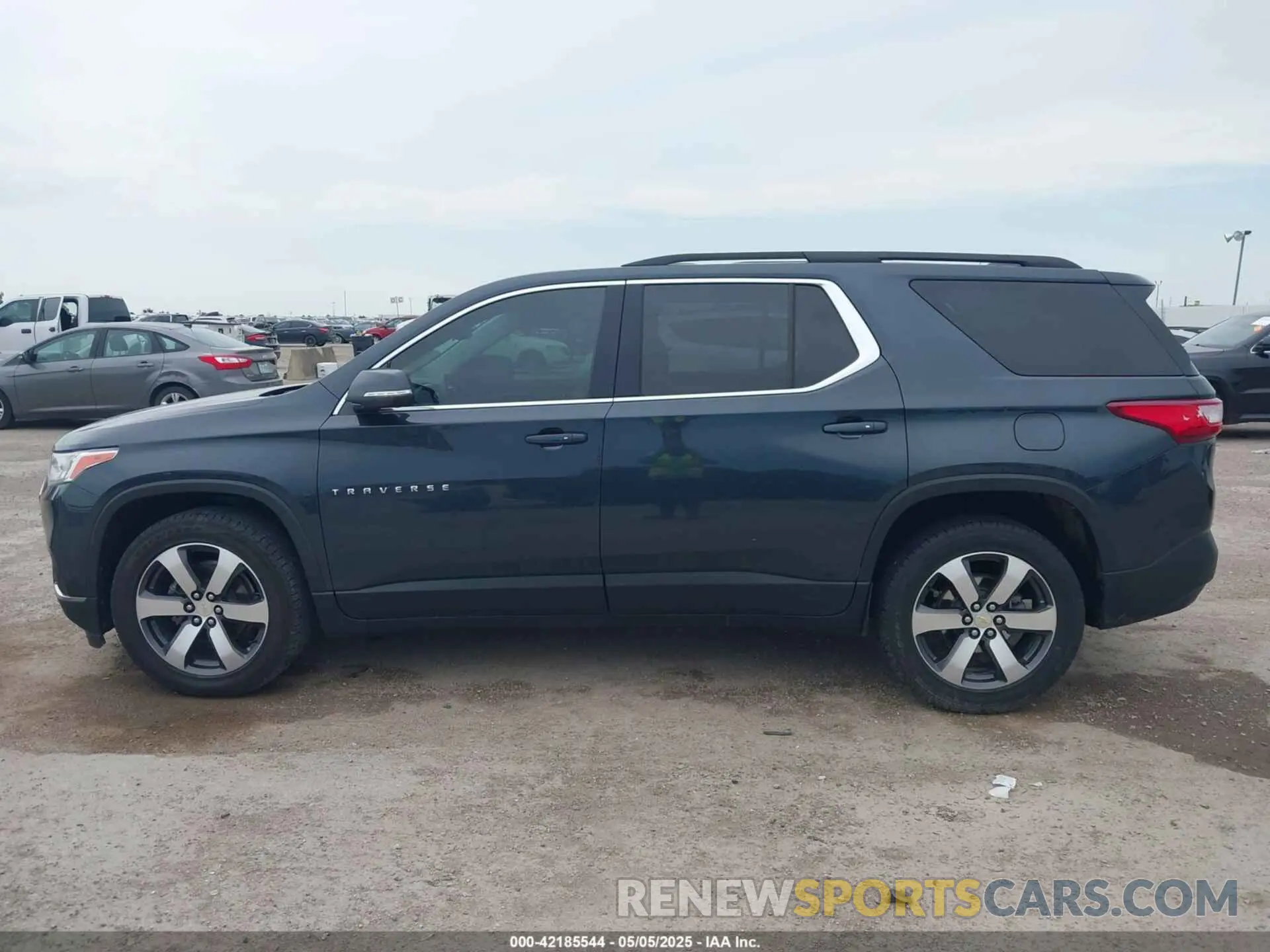 14 Photograph of a damaged car 1GNERHKW4MJ191814 CHEVROLET TRAVERSE 2021
