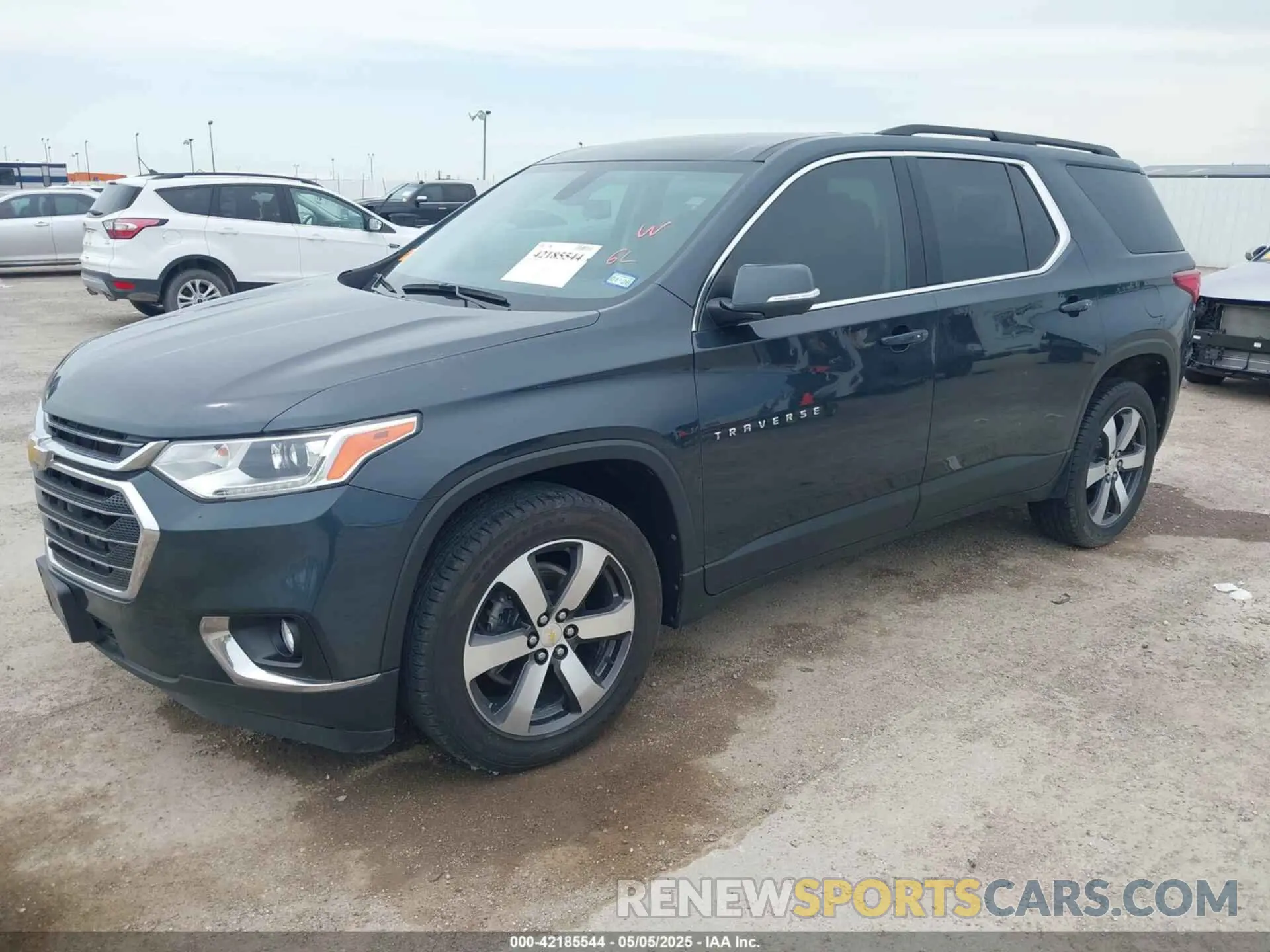 2 Photograph of a damaged car 1GNERHKW4MJ191814 CHEVROLET TRAVERSE 2021