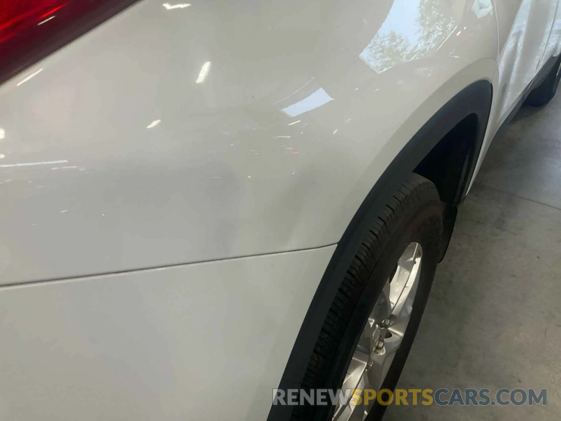 17 Photograph of a damaged car 1GNERHKW5MJ182233 CHEVROLET TRAVERSE 2021