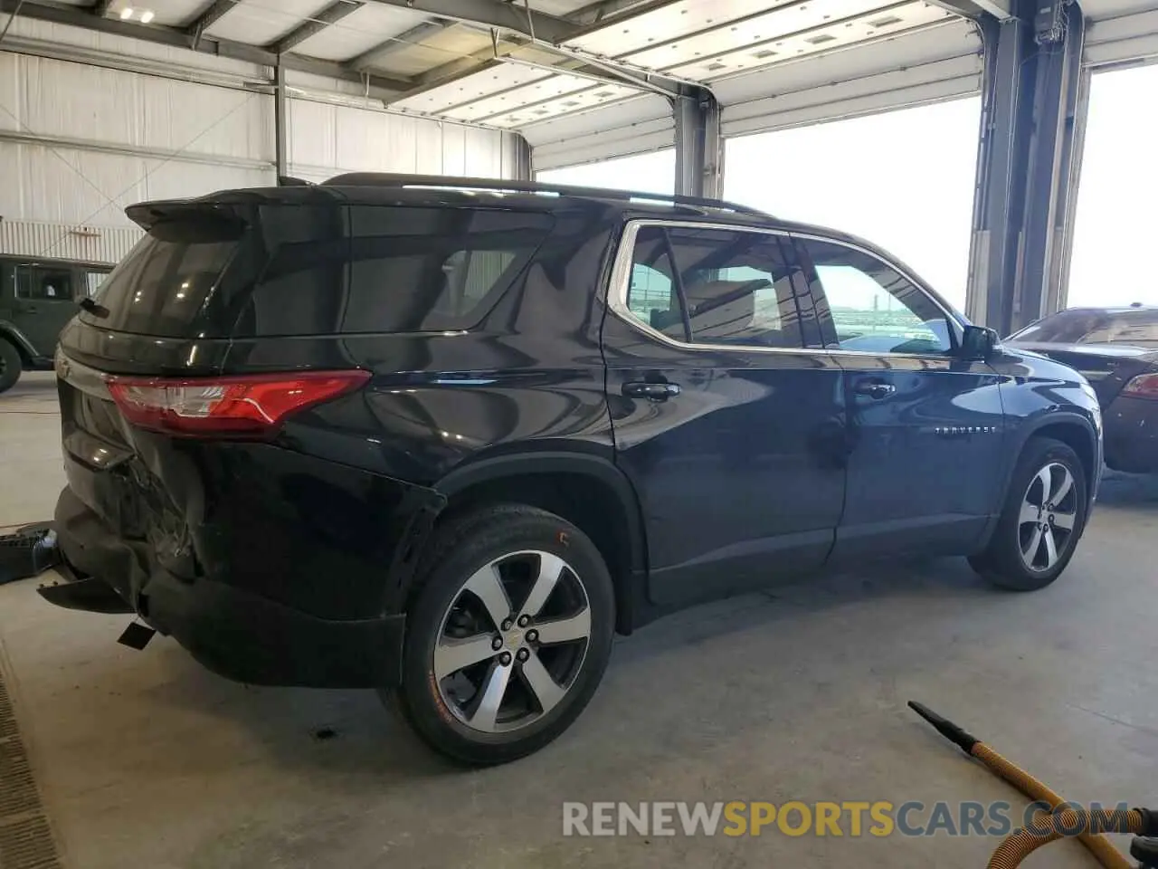 3 Photograph of a damaged car 1GNERHKW5MJ186895 CHEVROLET TRAVERSE 2021