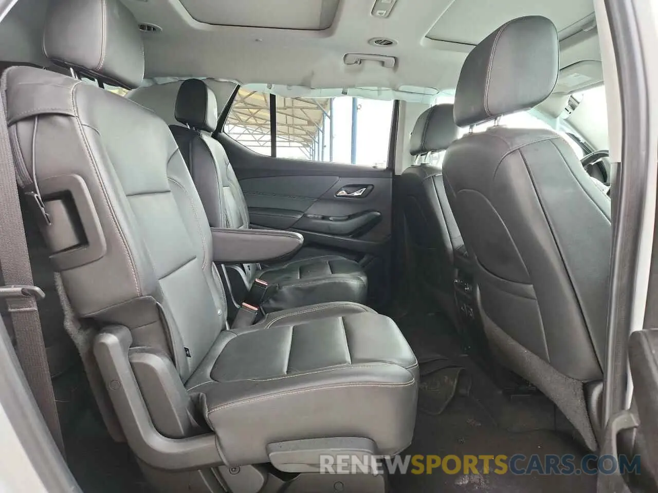 11 Photograph of a damaged car 1GNERHKW5MJ202366 CHEVROLET TRAVERSE 2021