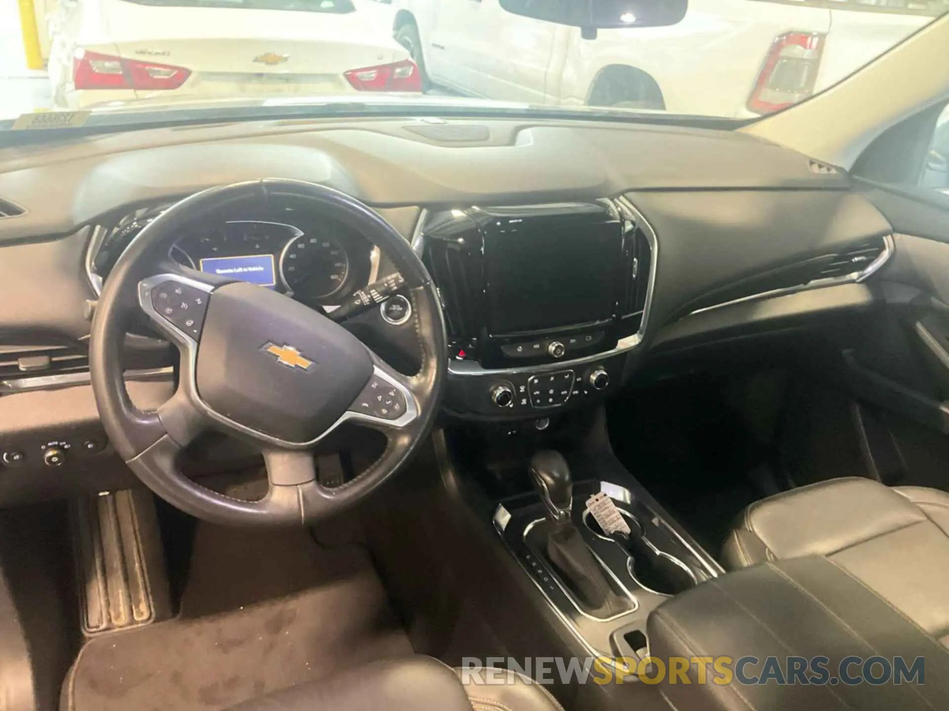 18 Photograph of a damaged car 1GNERHKW7MJ181763 CHEVROLET TRAVERSE 2021