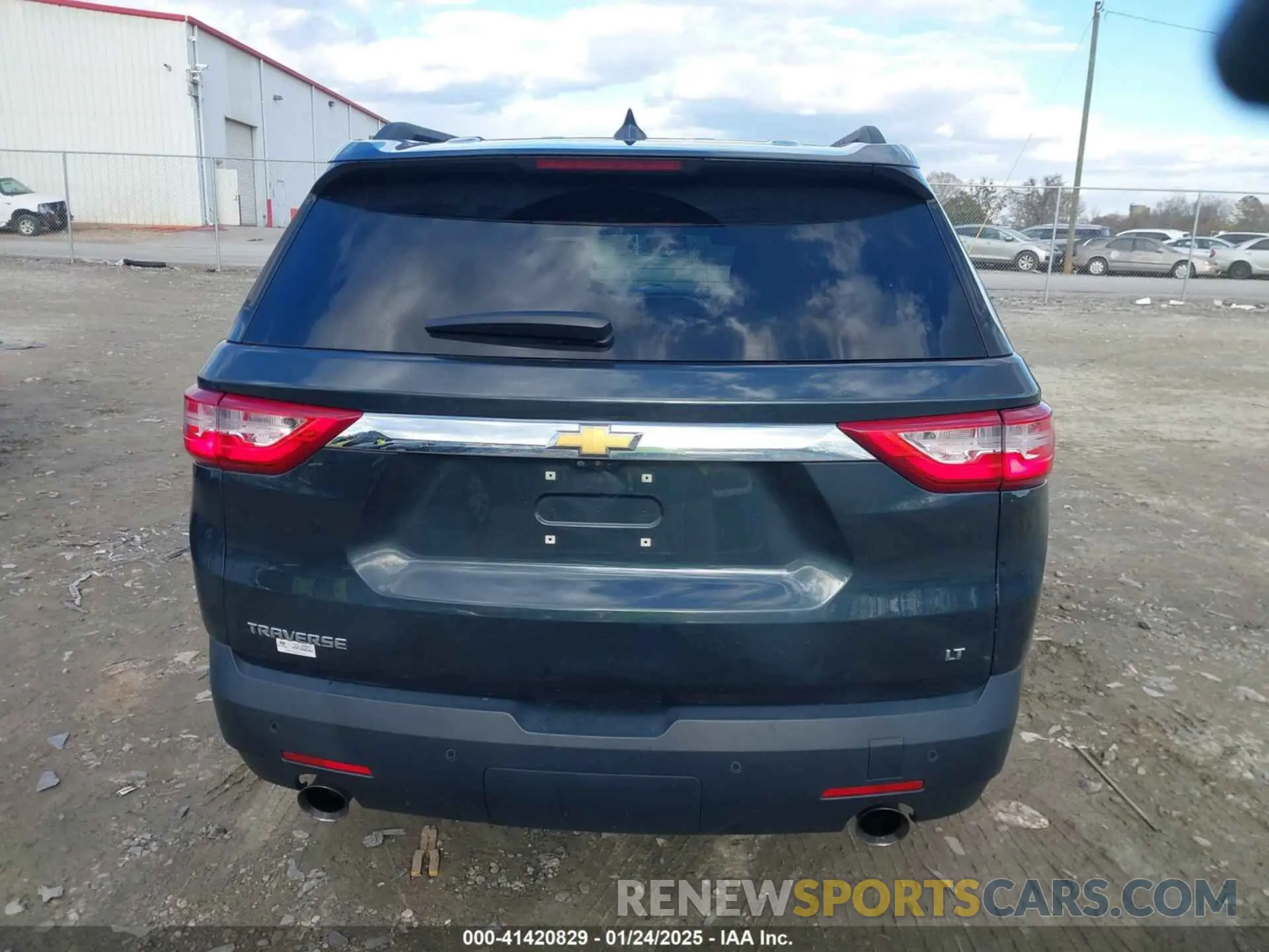 16 Photograph of a damaged car 1GNERHKW7MJ212137 CHEVROLET TRAVERSE 2021