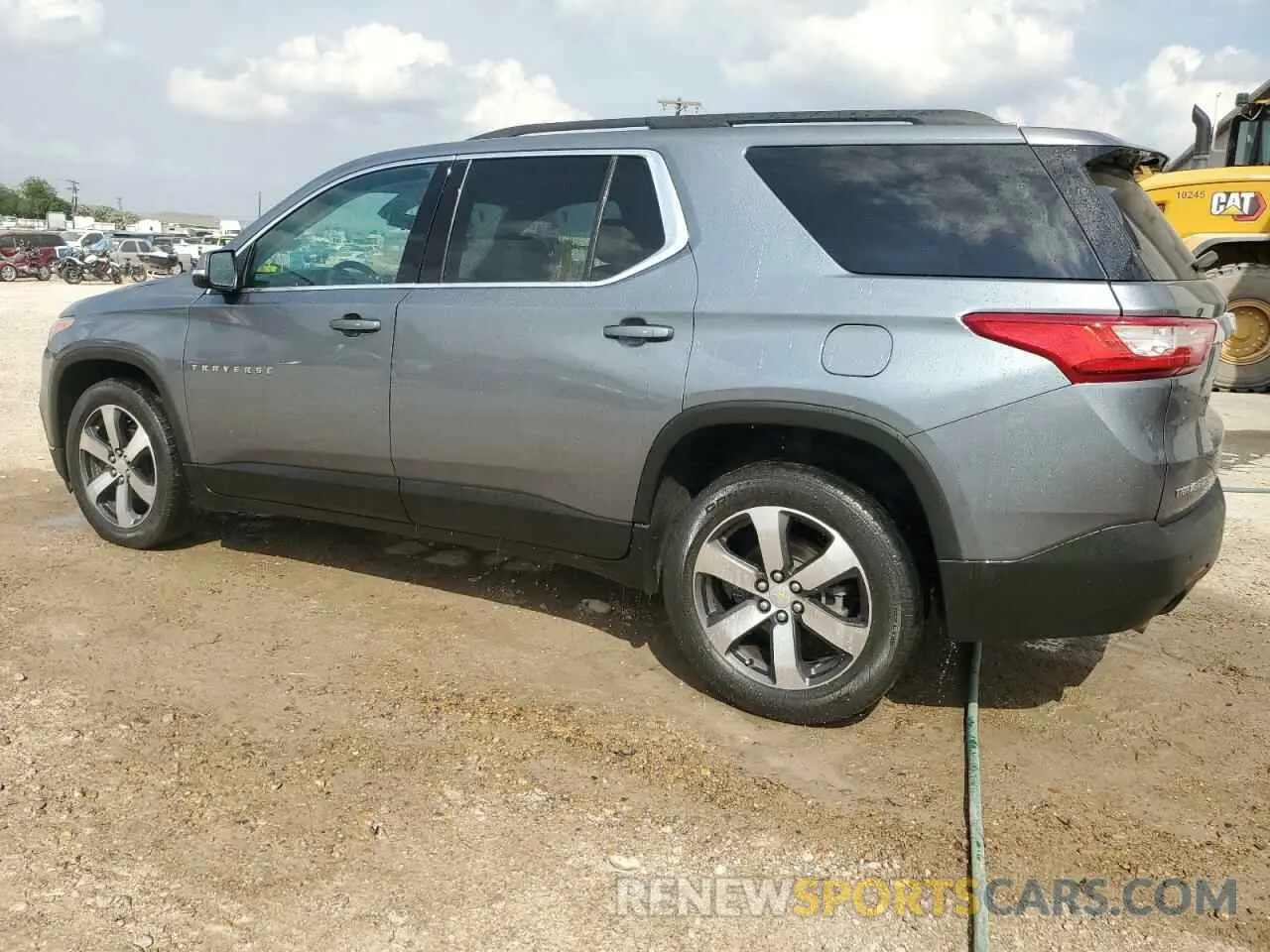 2 Photograph of a damaged car 1GNERHKW7MJ213448 CHEVROLET TRAVERSE 2021