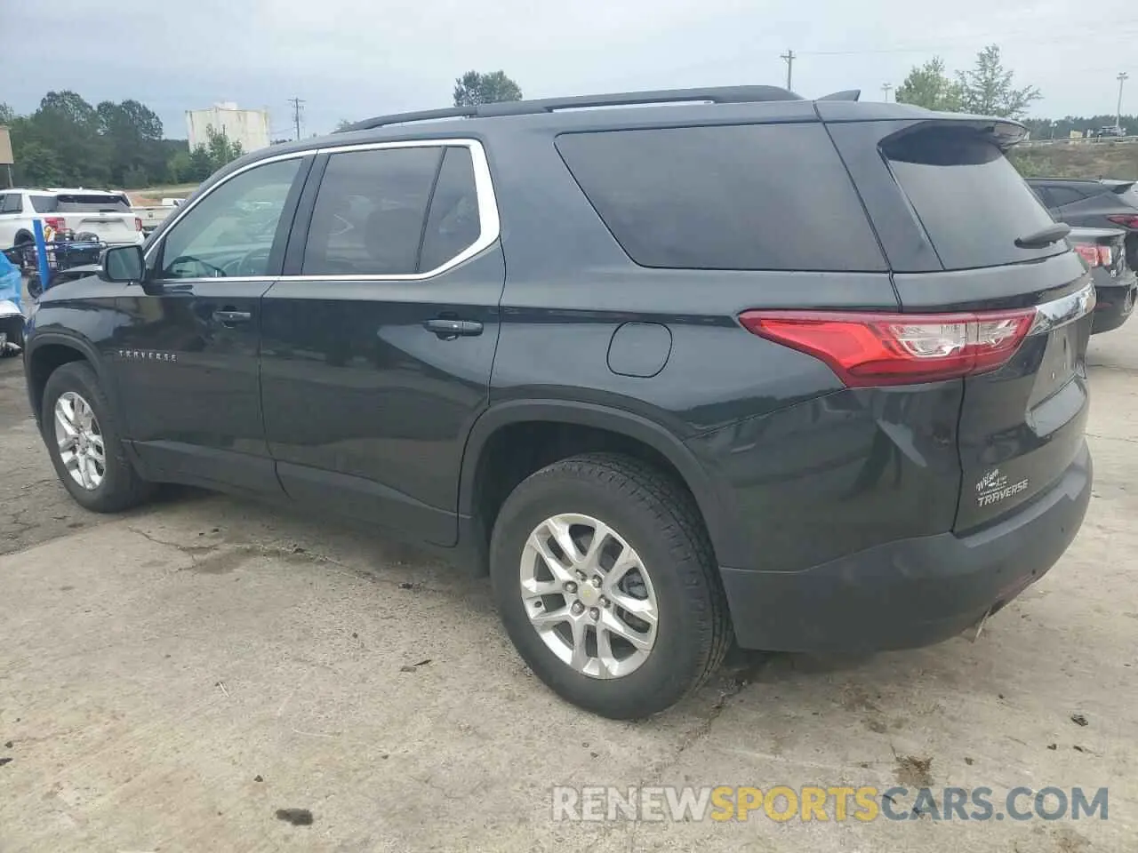 2 Photograph of a damaged car 1GNERHKW8MJ216911 CHEVROLET TRAVERSE 2021