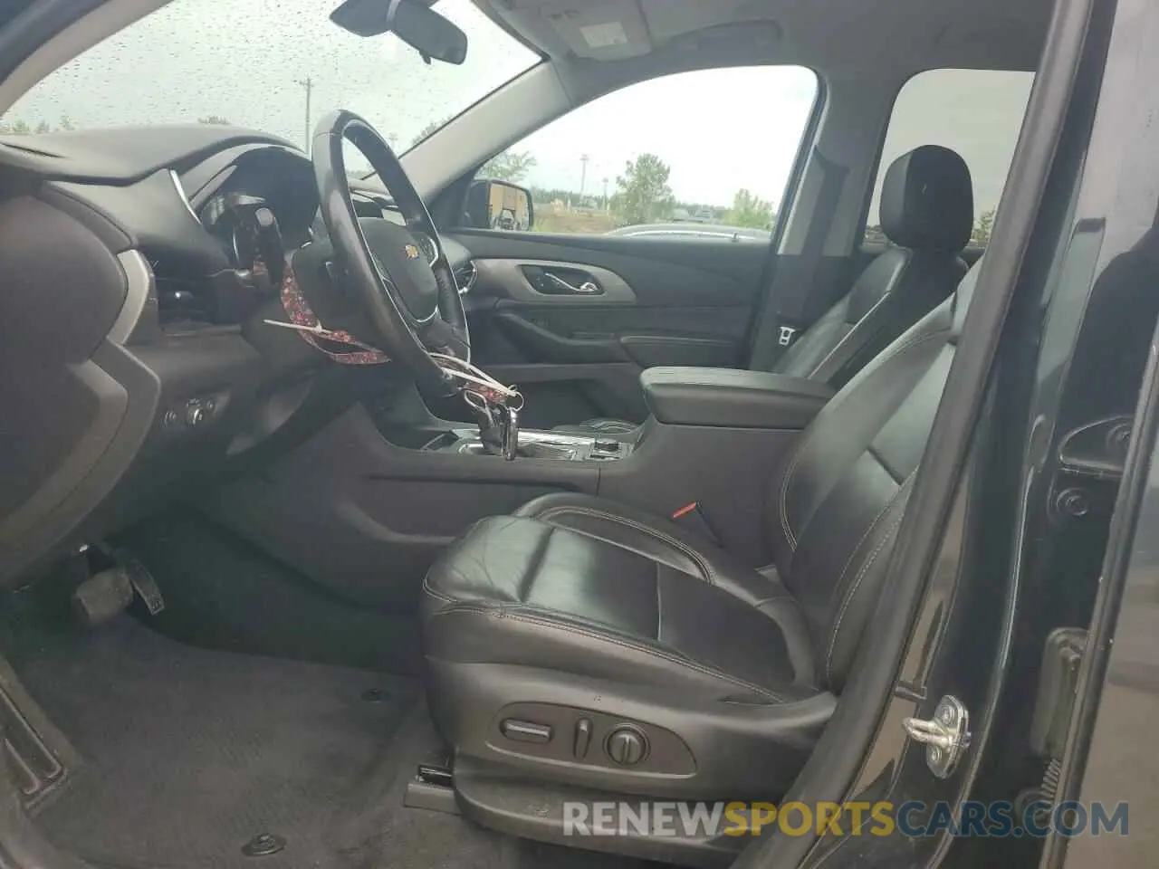 7 Photograph of a damaged car 1GNERHKW8MJ216911 CHEVROLET TRAVERSE 2021