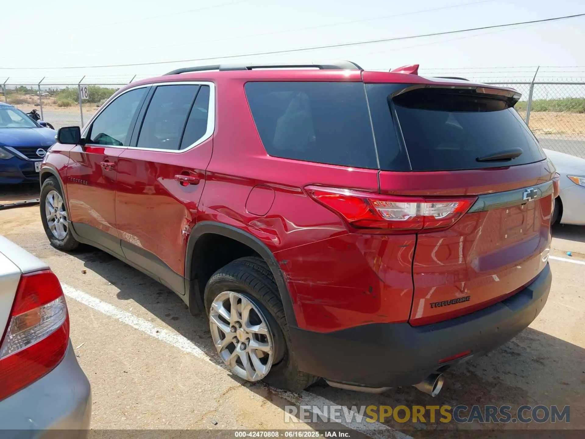 3 Photograph of a damaged car 1GNERHKW9MJ117918 CHEVROLET TRAVERSE 2021