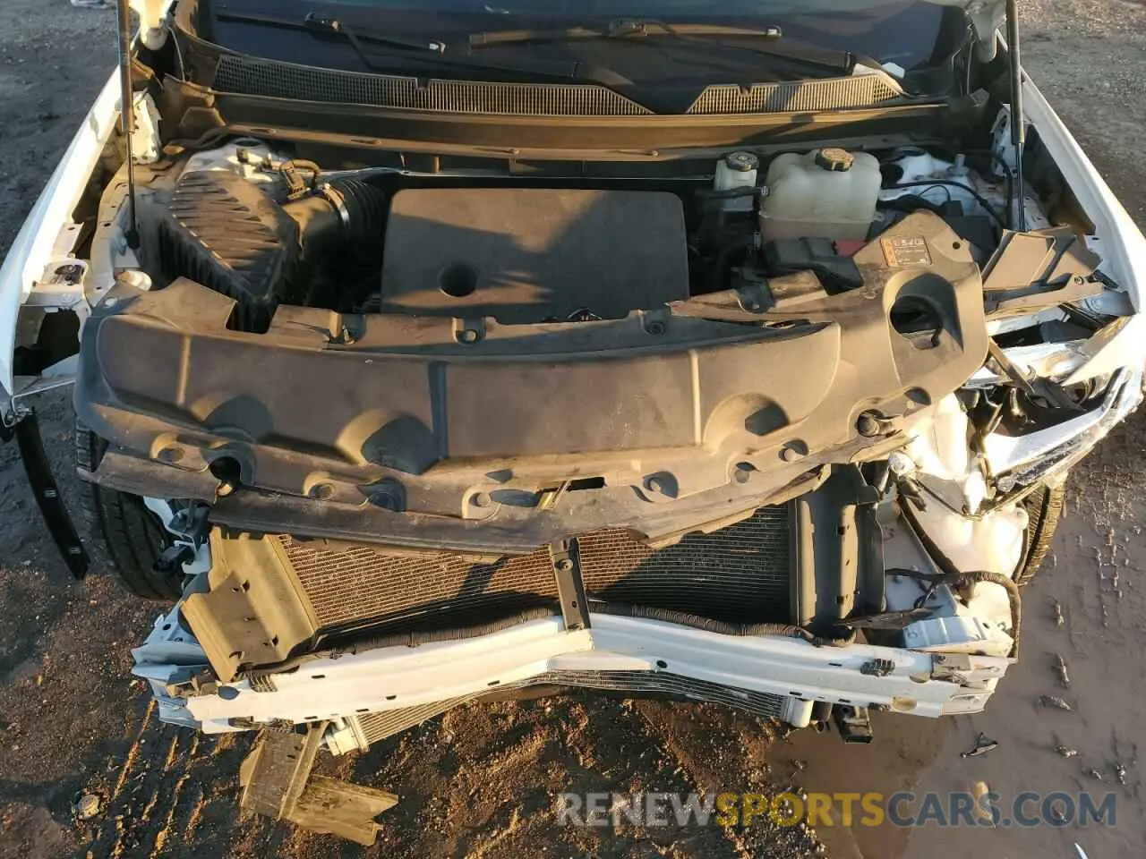 11 Photograph of a damaged car 1GNERHKWXMJ148319 CHEVROLET TRAVERSE 2021