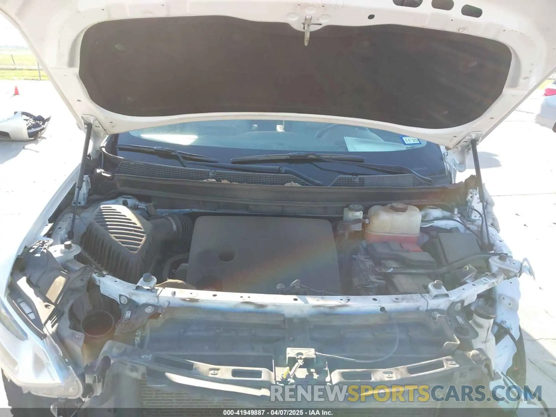 10 Photograph of a damaged car 1GNERHKWXMJ163645 CHEVROLET TRAVERSE 2021