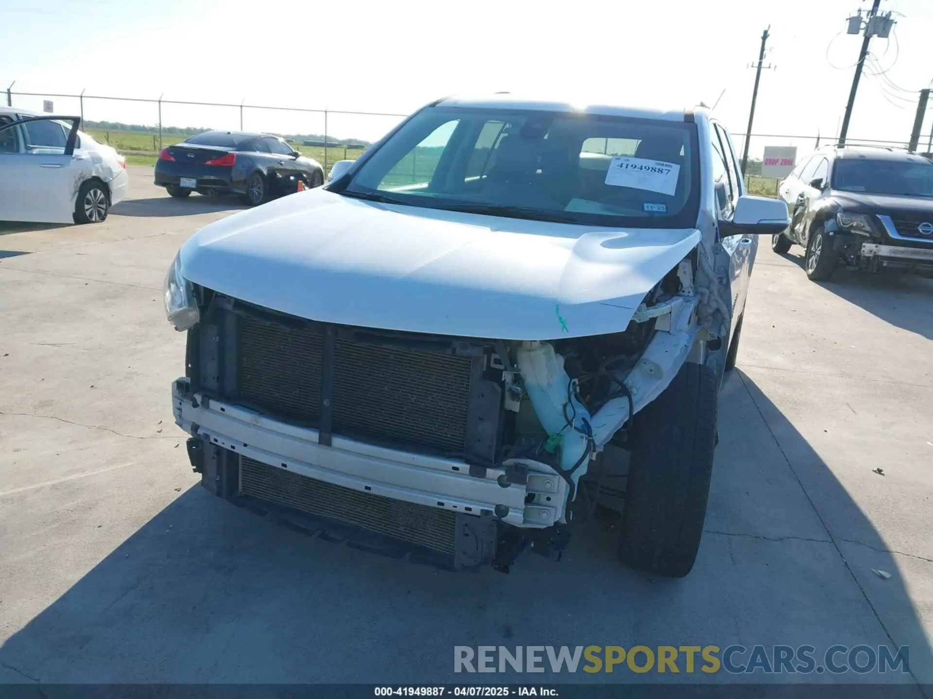 6 Photograph of a damaged car 1GNERHKWXMJ163645 CHEVROLET TRAVERSE 2021