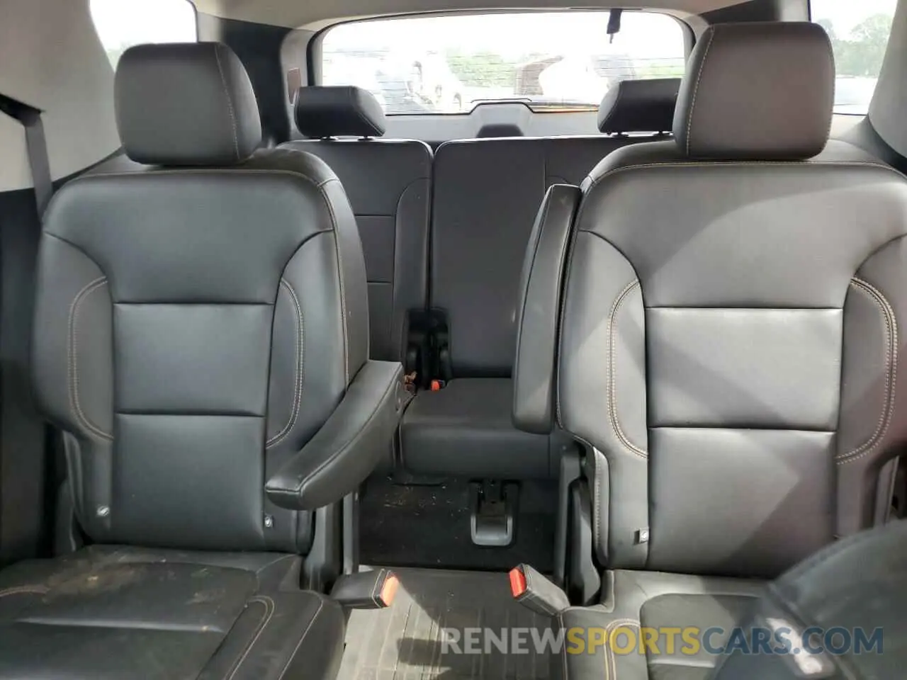 10 Photograph of a damaged car 1GNERJKW0MJ158770 CHEVROLET TRAVERSE 2021