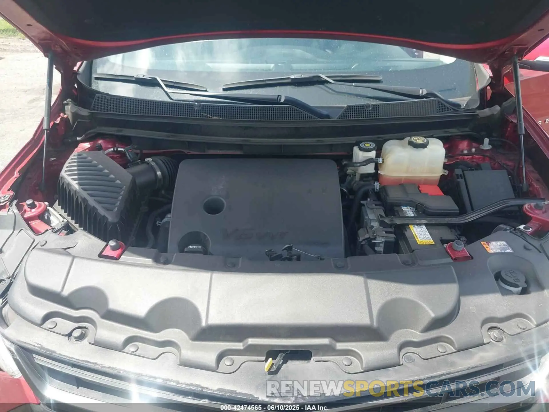 10 Photograph of a damaged car 1GNERJKW6MJ231477 CHEVROLET TRAVERSE 2021