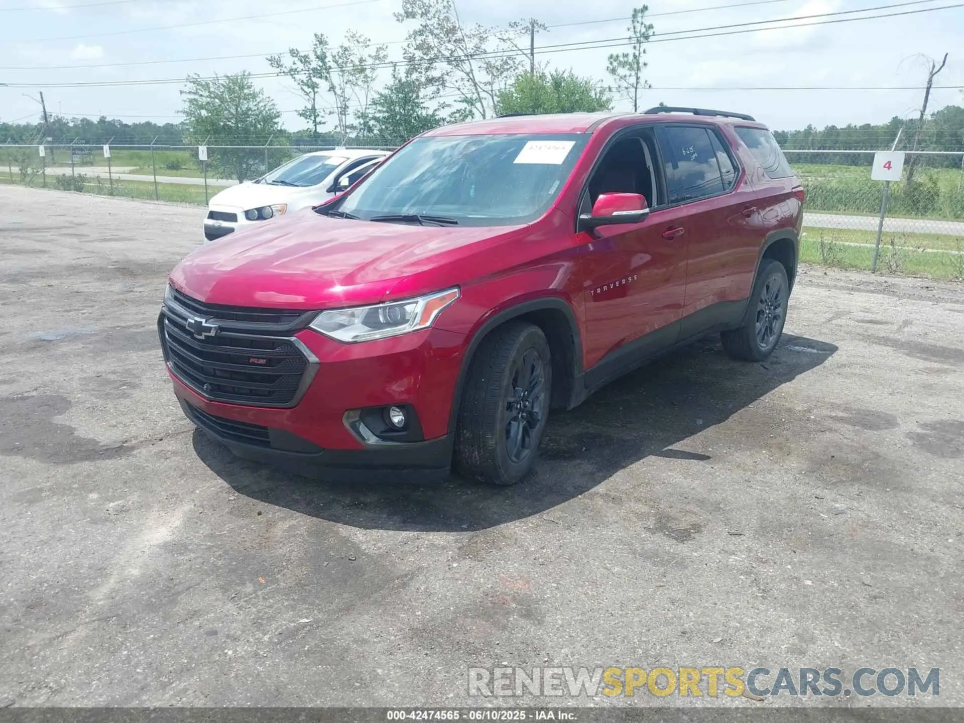 2 Photograph of a damaged car 1GNERJKW6MJ231477 CHEVROLET TRAVERSE 2021