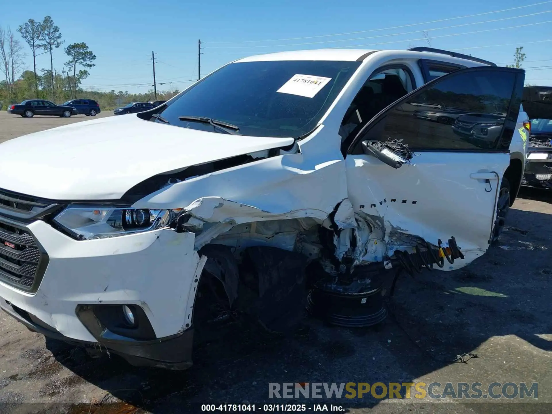 6 Photograph of a damaged car 1GNERJKWXMJ266698 CHEVROLET TRAVERSE 2021