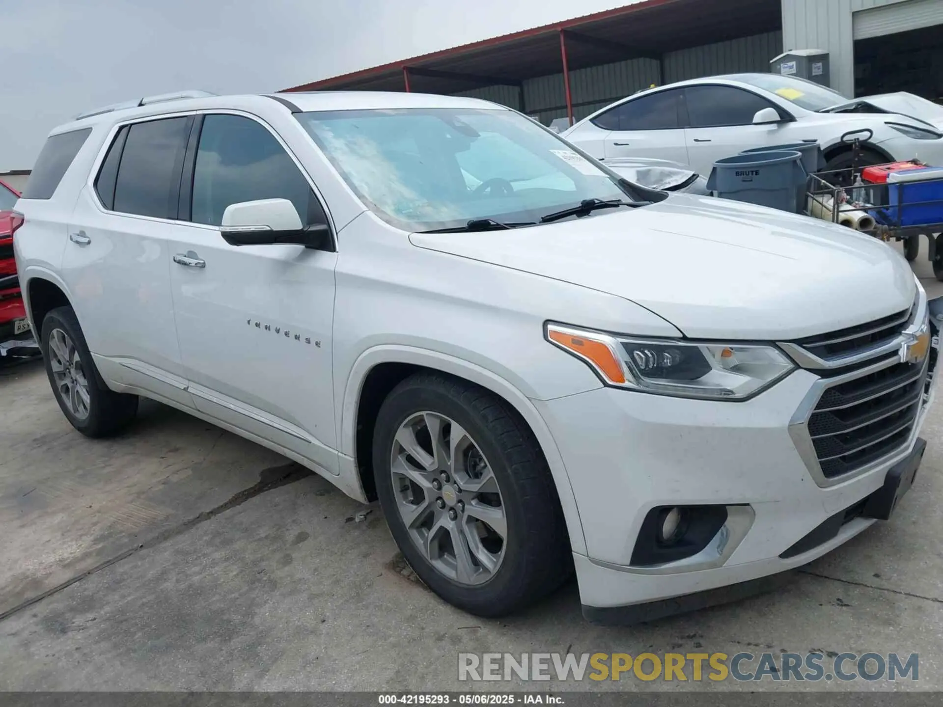1 Photograph of a damaged car 1GNERKKW2MJ182543 CHEVROLET TRAVERSE 2021
