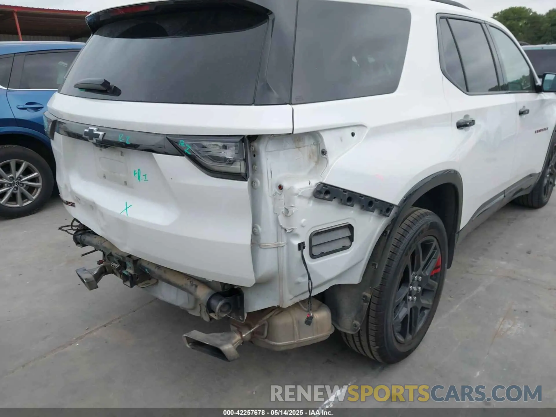 6 Photograph of a damaged car 1GNERKKW2MJ231935 CHEVROLET TRAVERSE 2021