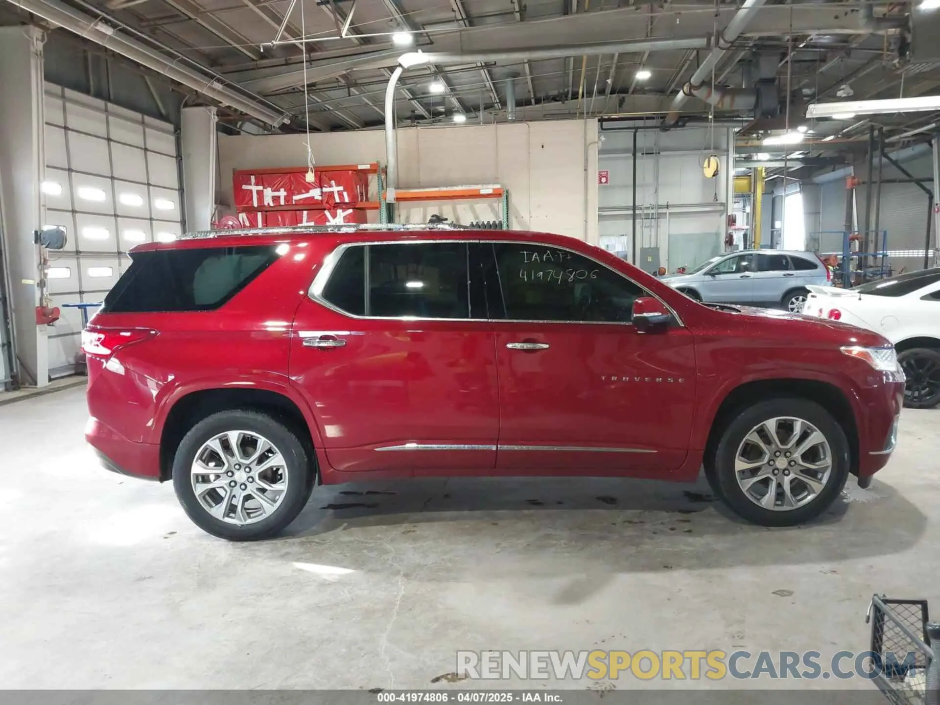 13 Photograph of a damaged car 1GNERKKW5MJ233825 CHEVROLET TRAVERSE 2021