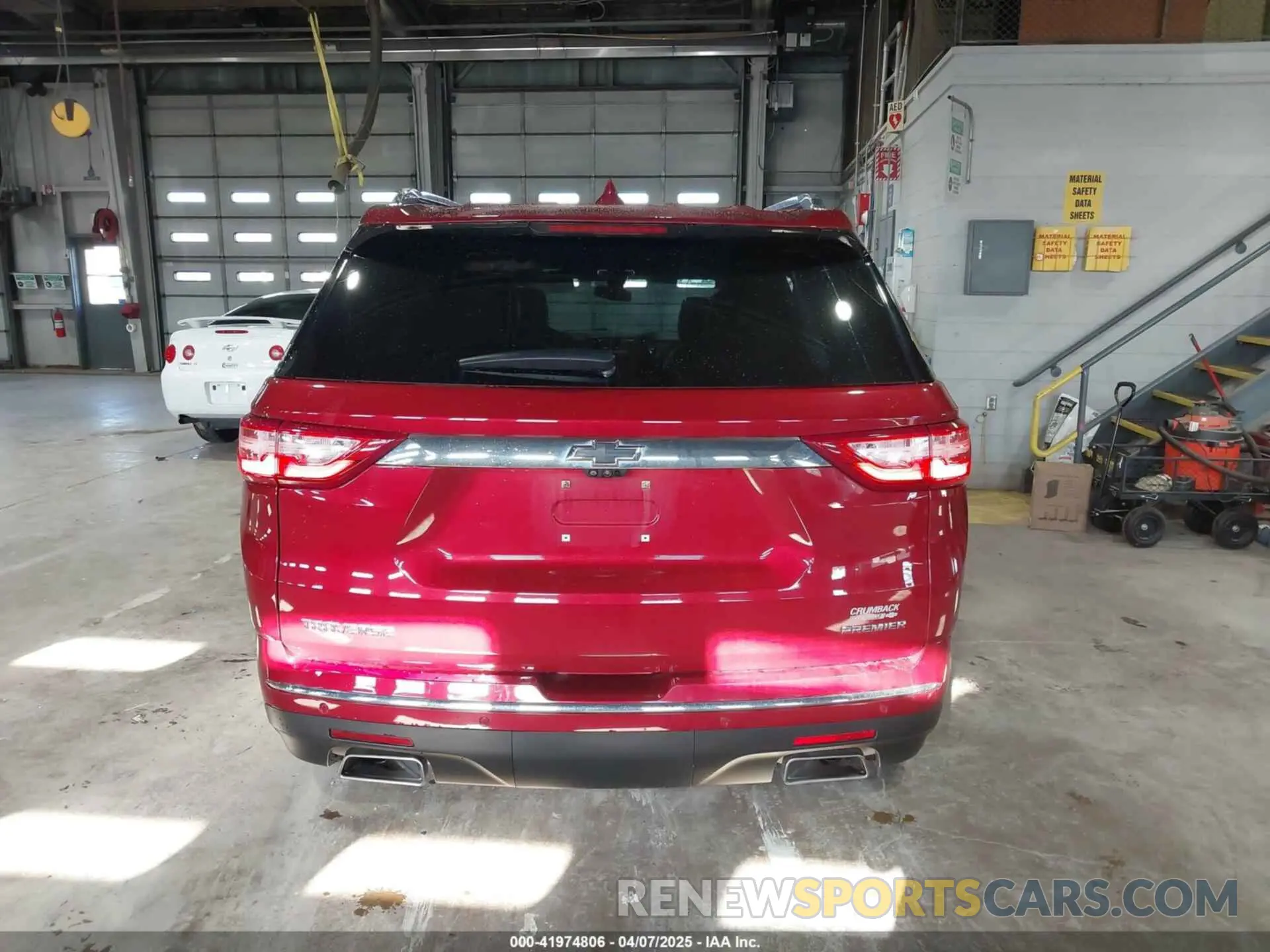 16 Photograph of a damaged car 1GNERKKW5MJ233825 CHEVROLET TRAVERSE 2021