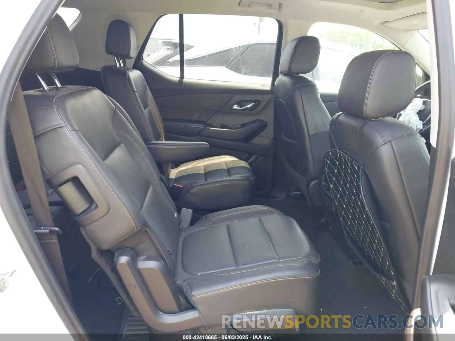 8 Photograph of a damaged car 1GNERKKW9MJ224531 CHEVROLET TRAVERSE 2021