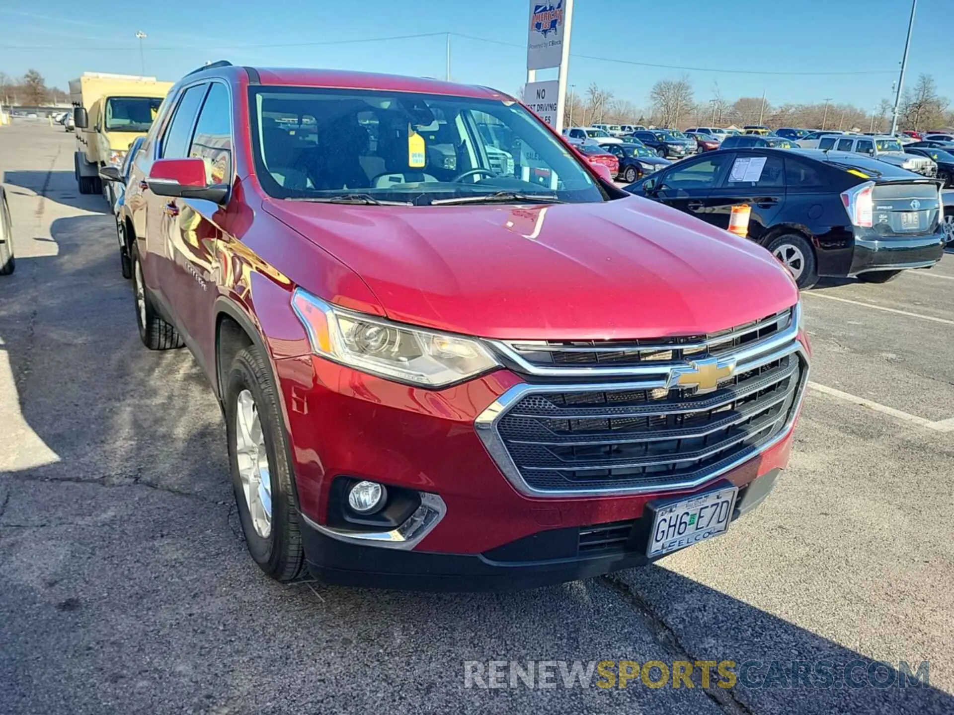 17 Photograph of a damaged car 1GNERMKW6MJ186848 CHEVROLET TRAVERSE 2021