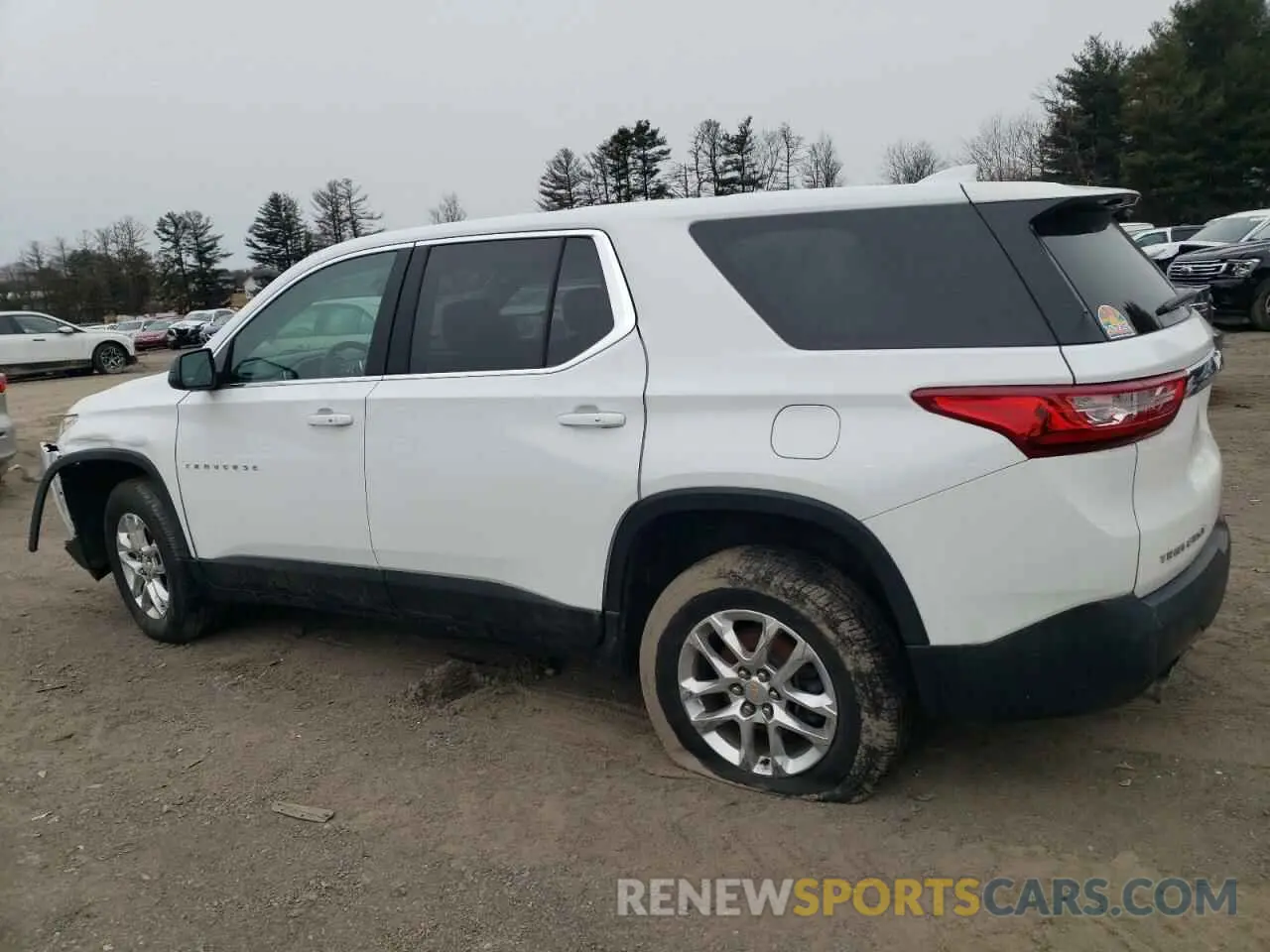 2 Photograph of a damaged car 1GNEVFKW2MJ179547 CHEVROLET TRAVERSE 2021