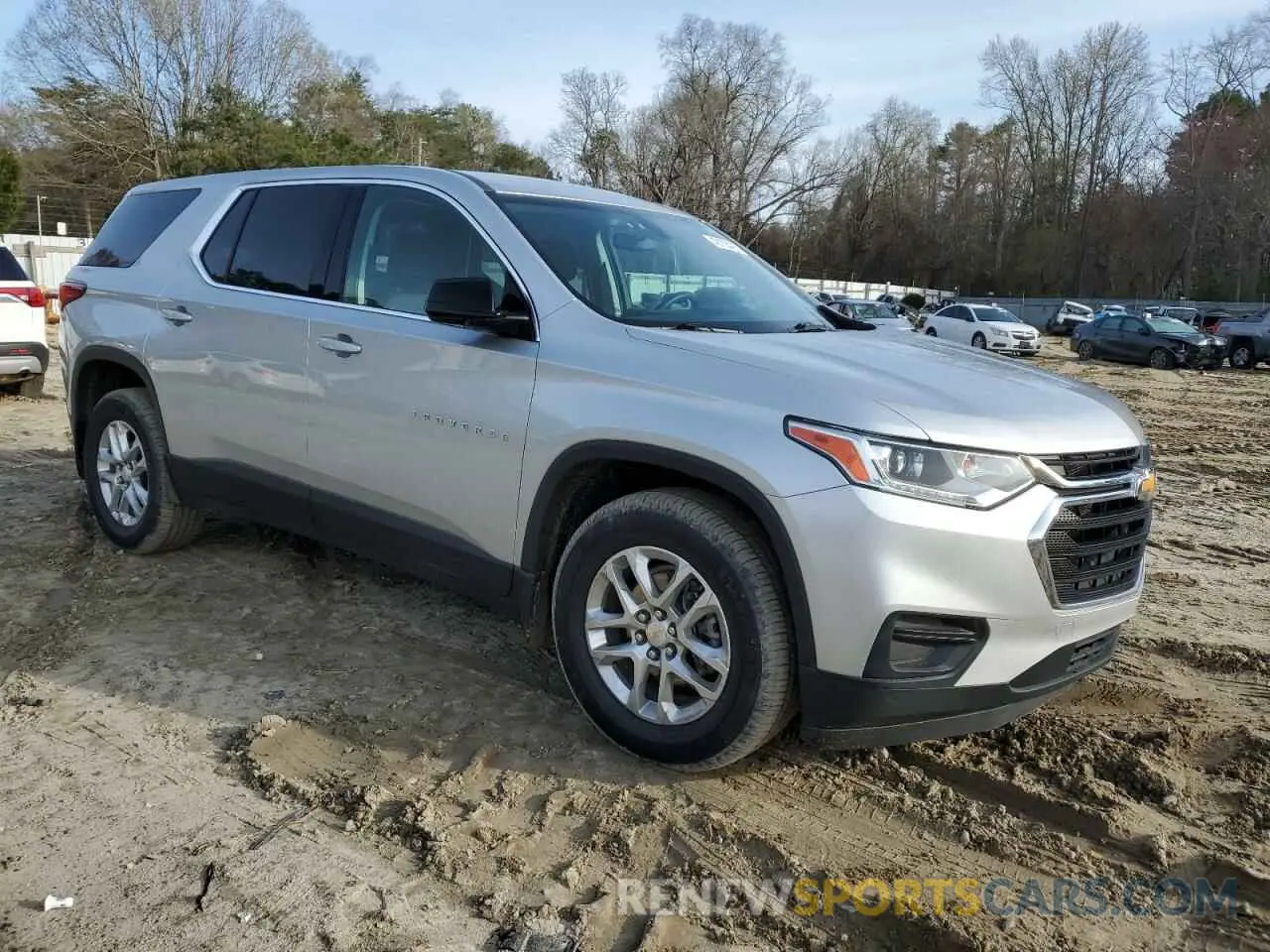 4 Photograph of a damaged car 1GNEVFKW3MJ104372 CHEVROLET TRAVERSE 2021
