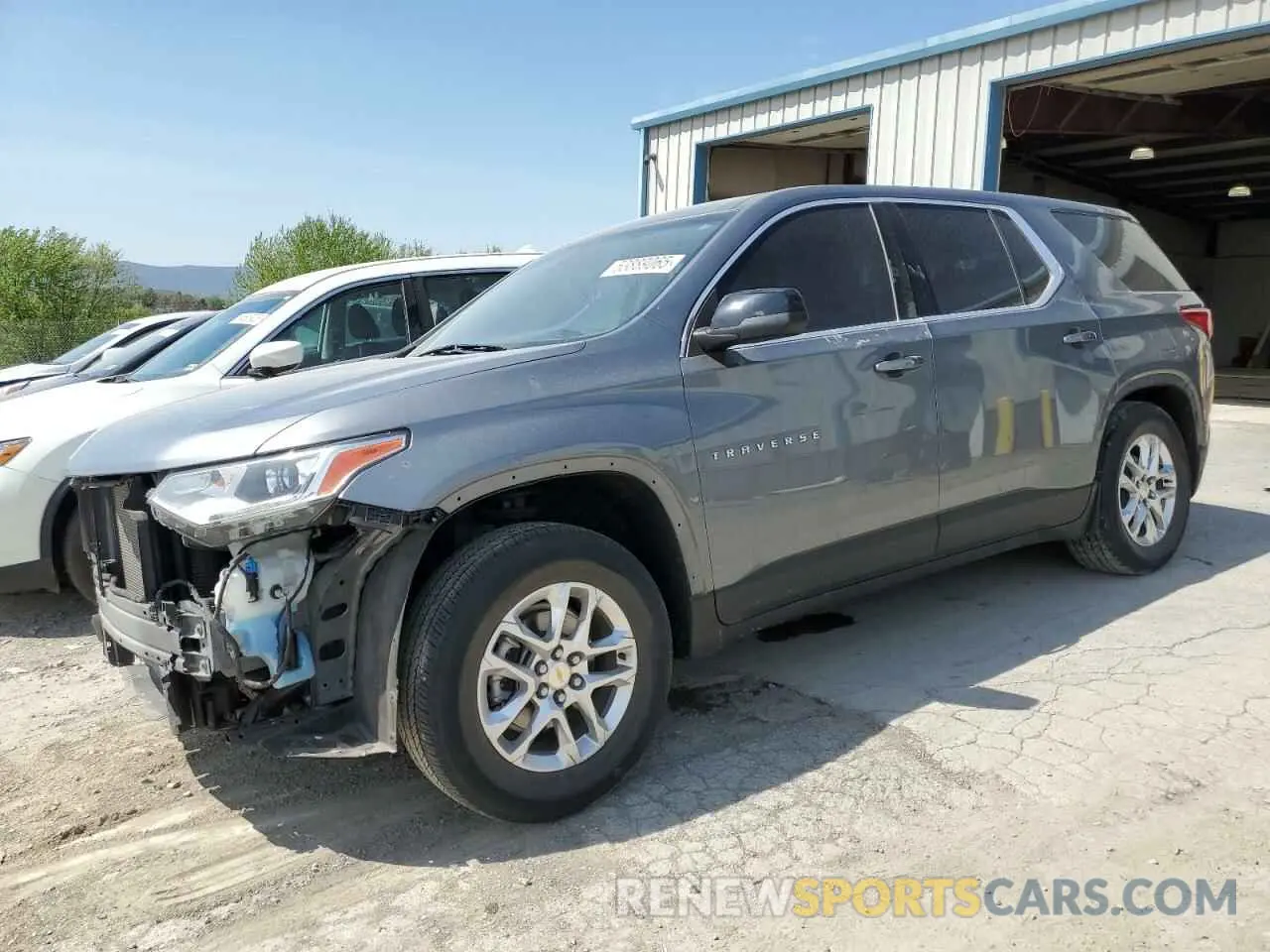 1 Photograph of a damaged car 1GNEVFKW4MJ140099 CHEVROLET TRAVERSE 2021
