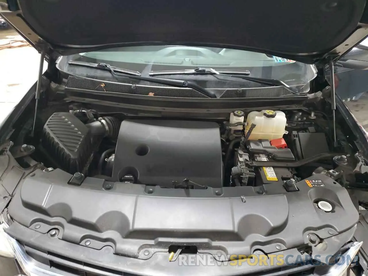 12 Photograph of a damaged car 1GNEVFKW4MJ224763 CHEVROLET TRAVERSE 2021