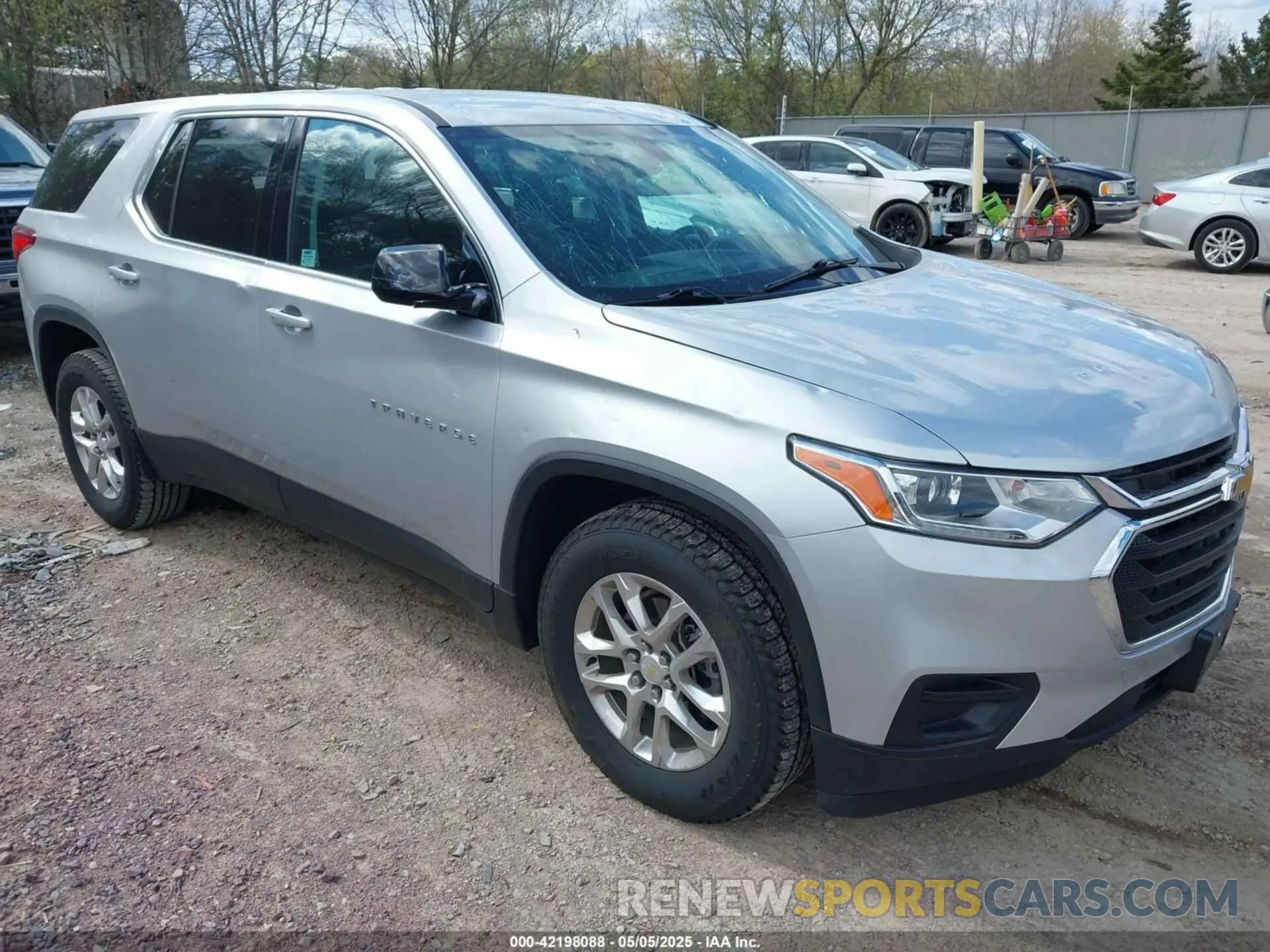 1 Photograph of a damaged car 1GNEVFKW7MJ108621 CHEVROLET TRAVERSE 2021