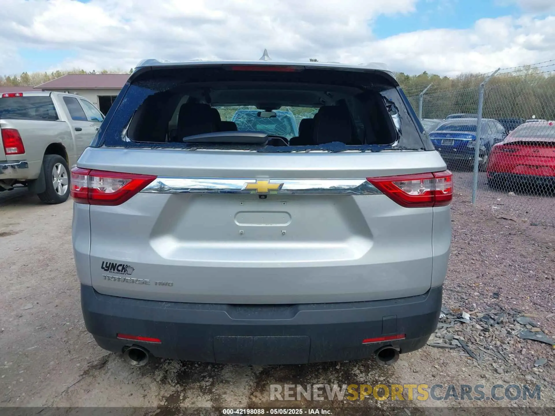 16 Photograph of a damaged car 1GNEVFKW7MJ108621 CHEVROLET TRAVERSE 2021