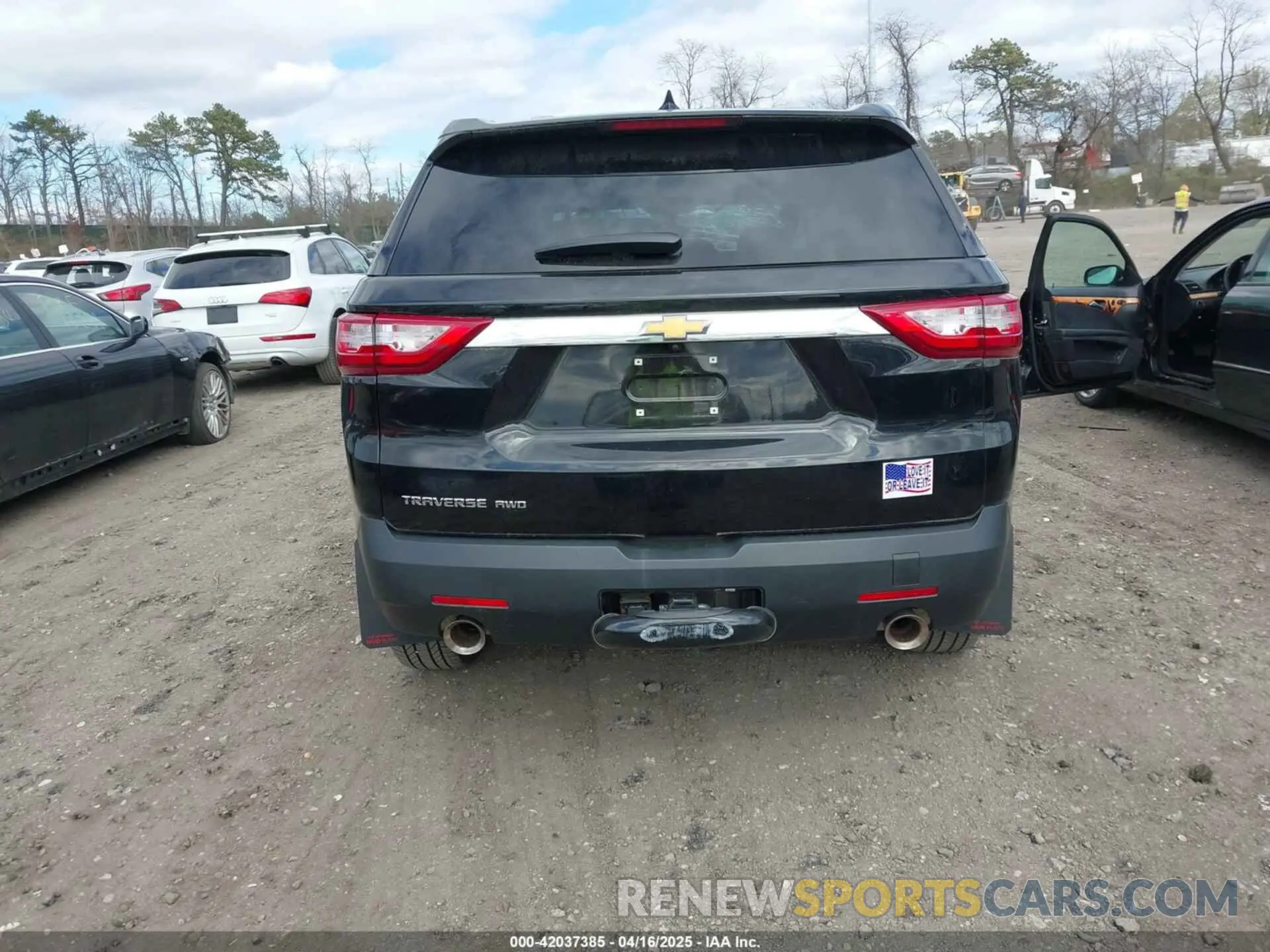 16 Photograph of a damaged car 1GNEVFKW9MJ191243 CHEVROLET TRAVERSE 2021