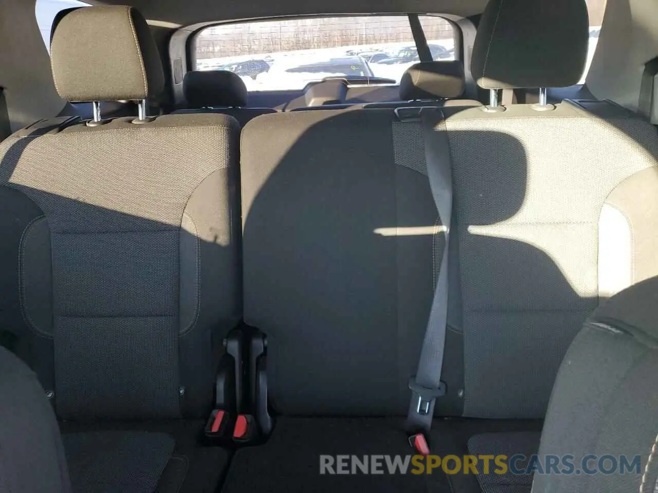 10 Photograph of a damaged car 1GNEVFKWXMJ104532 CHEVROLET TRAVERSE 2021