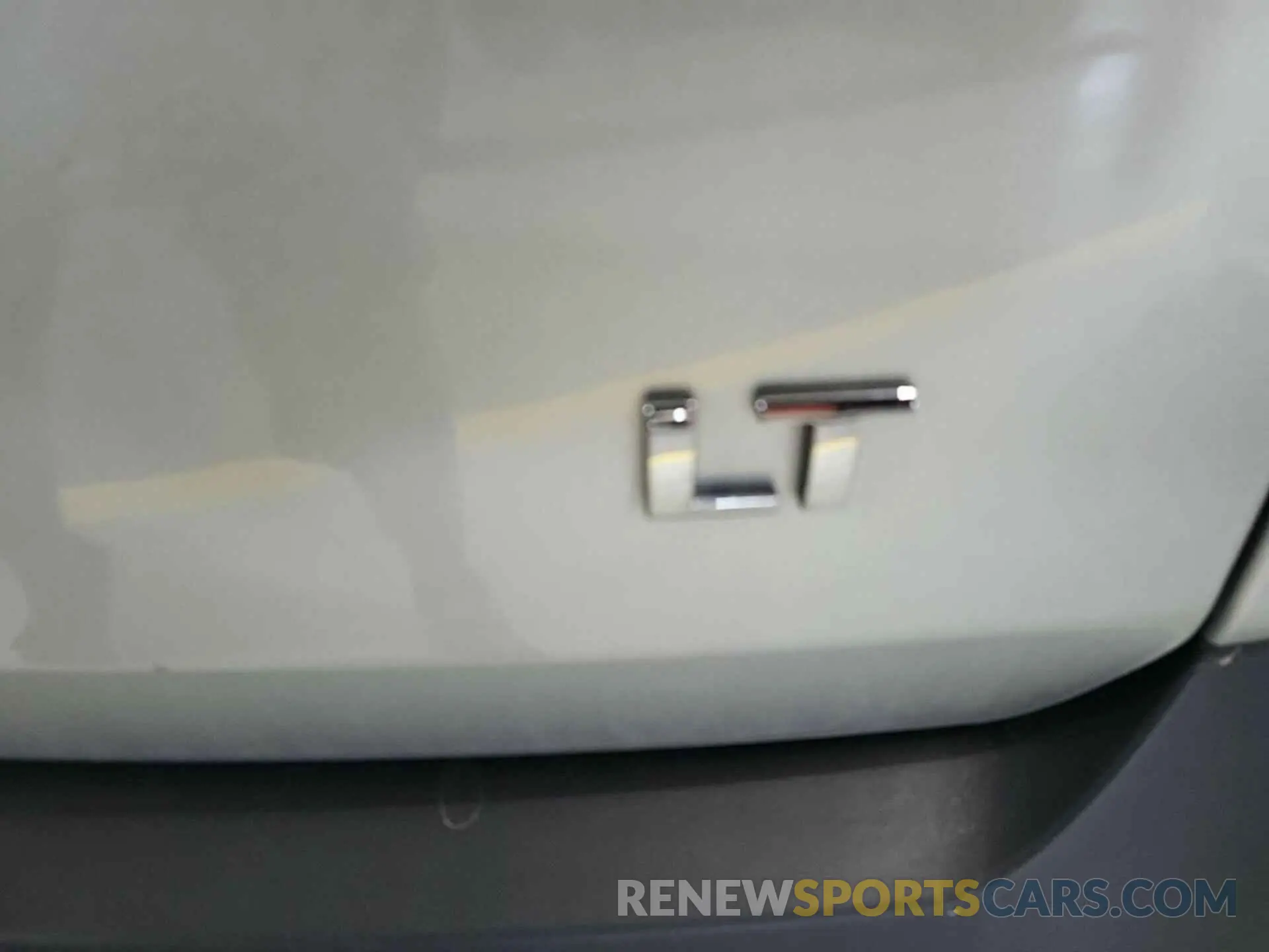 13 Photograph of a damaged car 1GNEVGKW0MJ158671 CHEVROLET TRAVERSE 2021