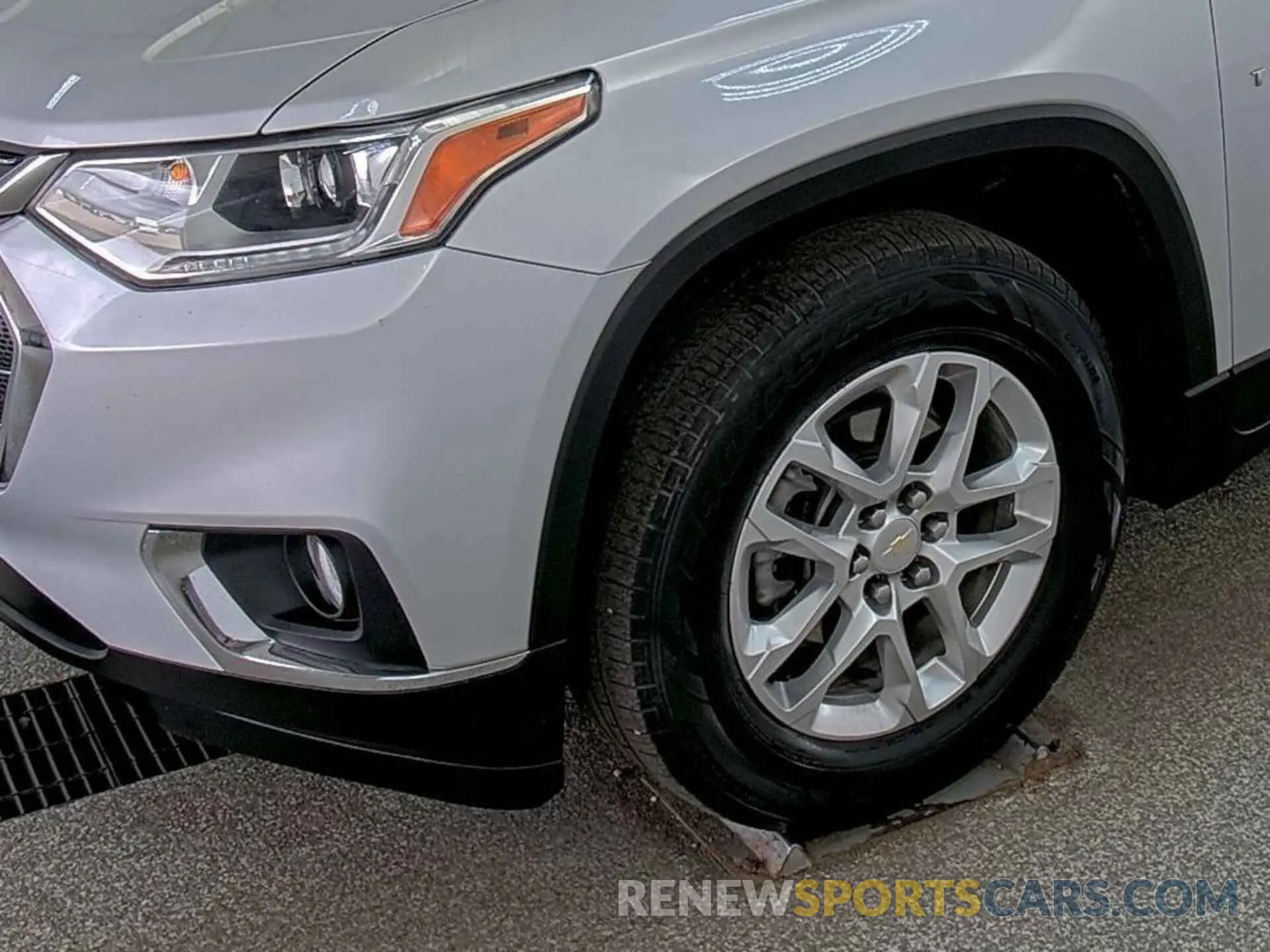 19 Photograph of a damaged car 1GNEVGKW0MJ158671 CHEVROLET TRAVERSE 2021