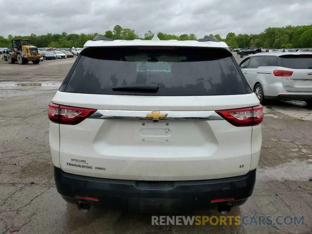 6 Photograph of a damaged car 1GNEVGKW0MJ195414 CHEVROLET TRAVERSE 2021