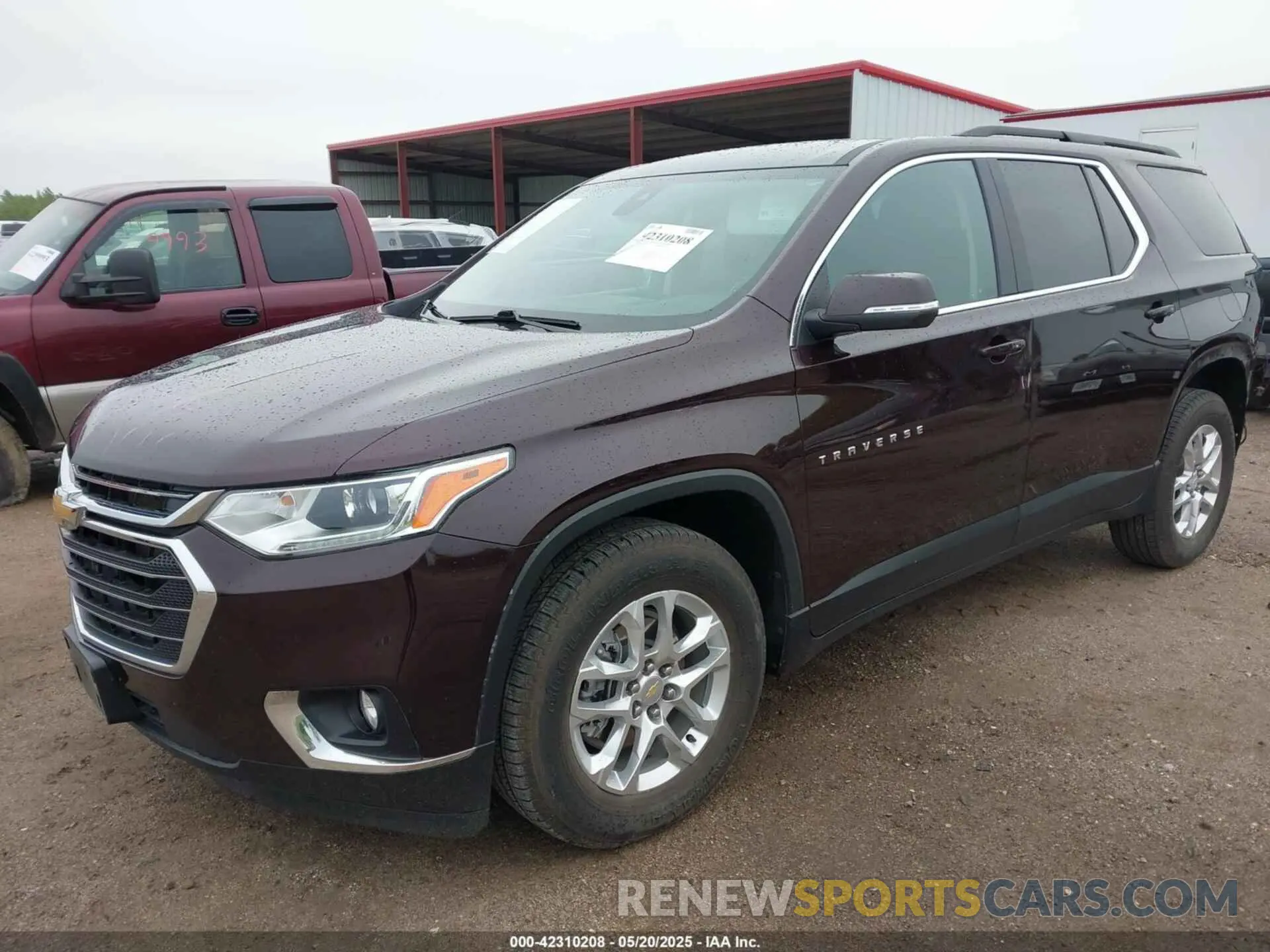 2 Photograph of a damaged car 1GNEVGKW0MJ205519 CHEVROLET TRAVERSE 2021