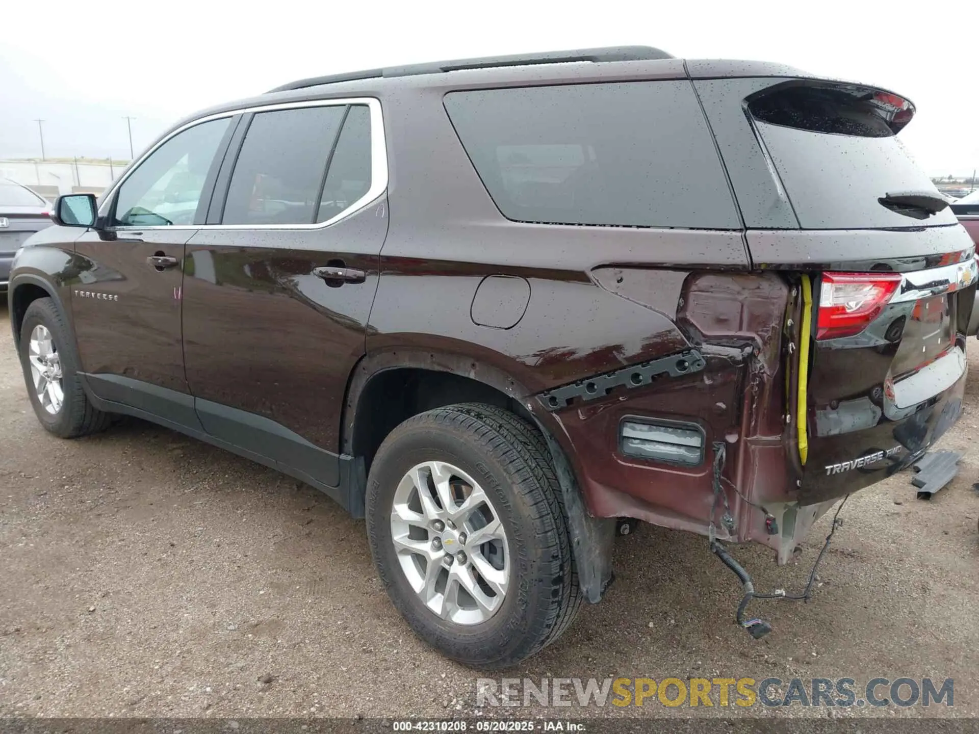 3 Photograph of a damaged car 1GNEVGKW0MJ205519 CHEVROLET TRAVERSE 2021