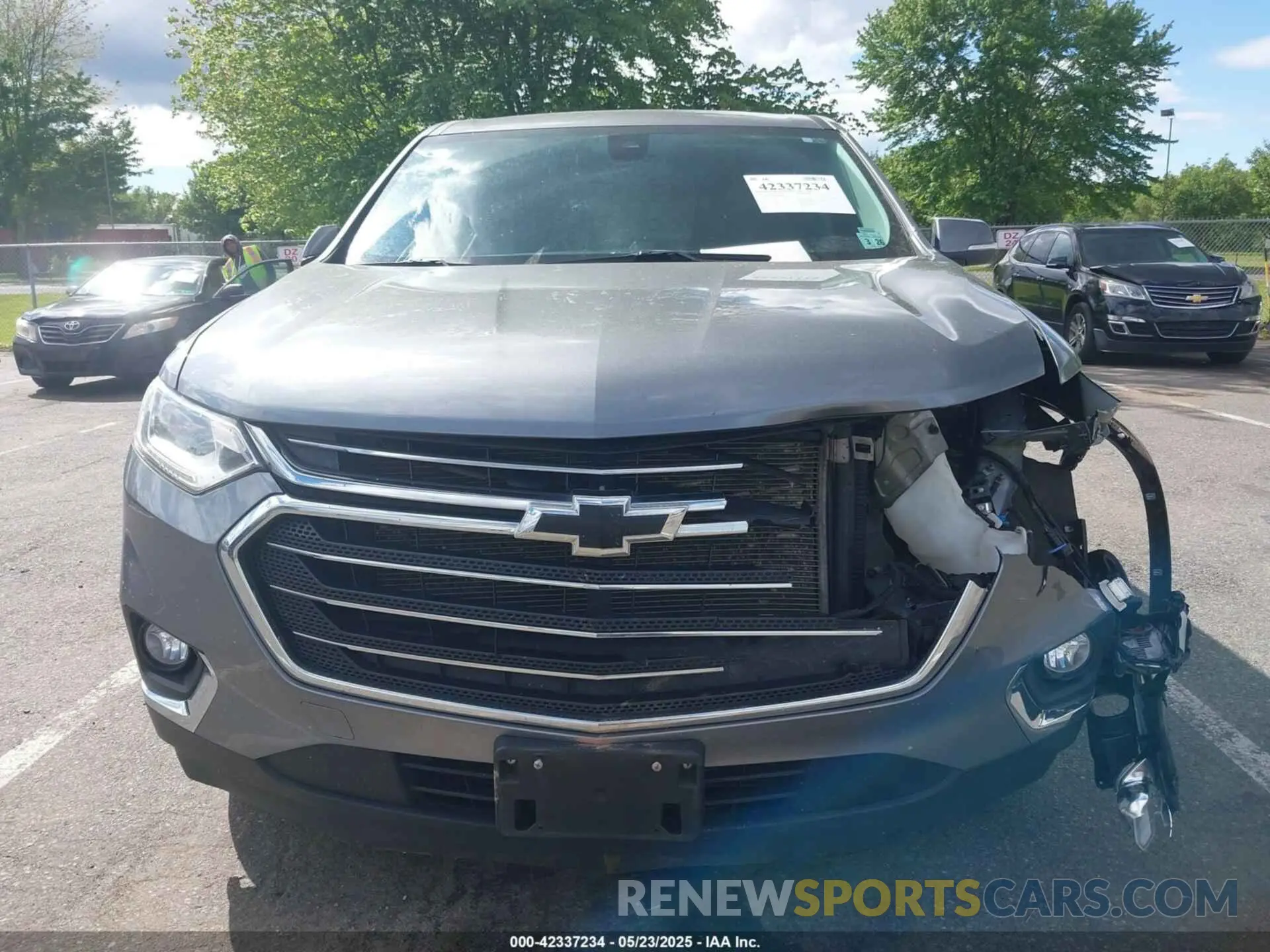12 Photograph of a damaged car 1GNEVGKW1MJ146559 CHEVROLET TRAVERSE 2021