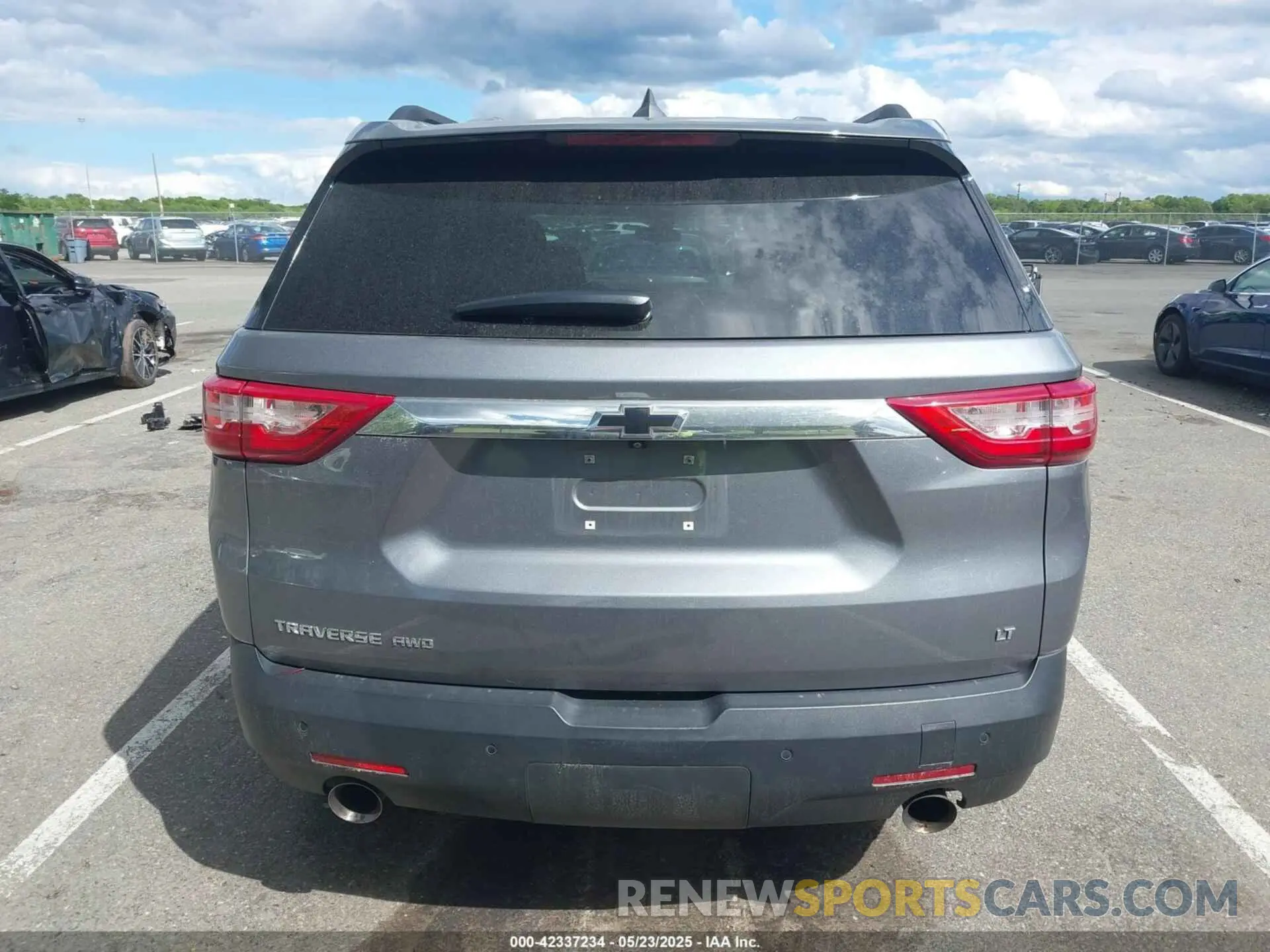 16 Photograph of a damaged car 1GNEVGKW1MJ146559 CHEVROLET TRAVERSE 2021